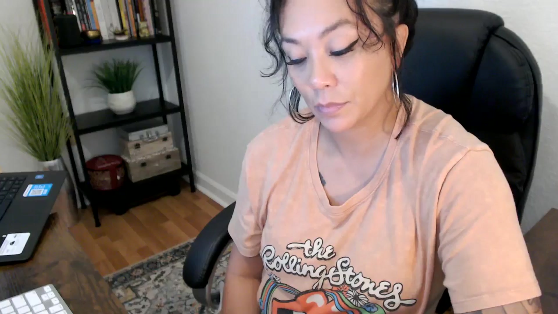 Gallery image thumbnail from MickaylaMinx's myfreecams stream on, 10/03/2024, 19:37 image 18 of 20