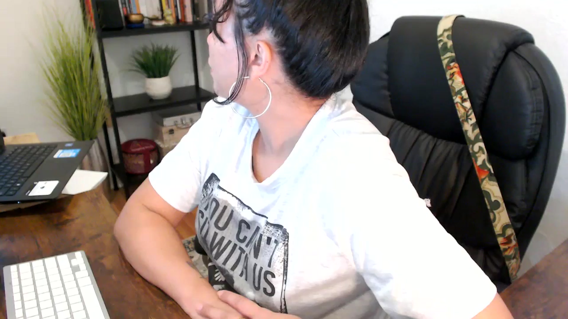 Gallery image thumbnail from MickaylaMinx's myfreecams stream on, 10/04/2024, 16:03 image 19 of 20