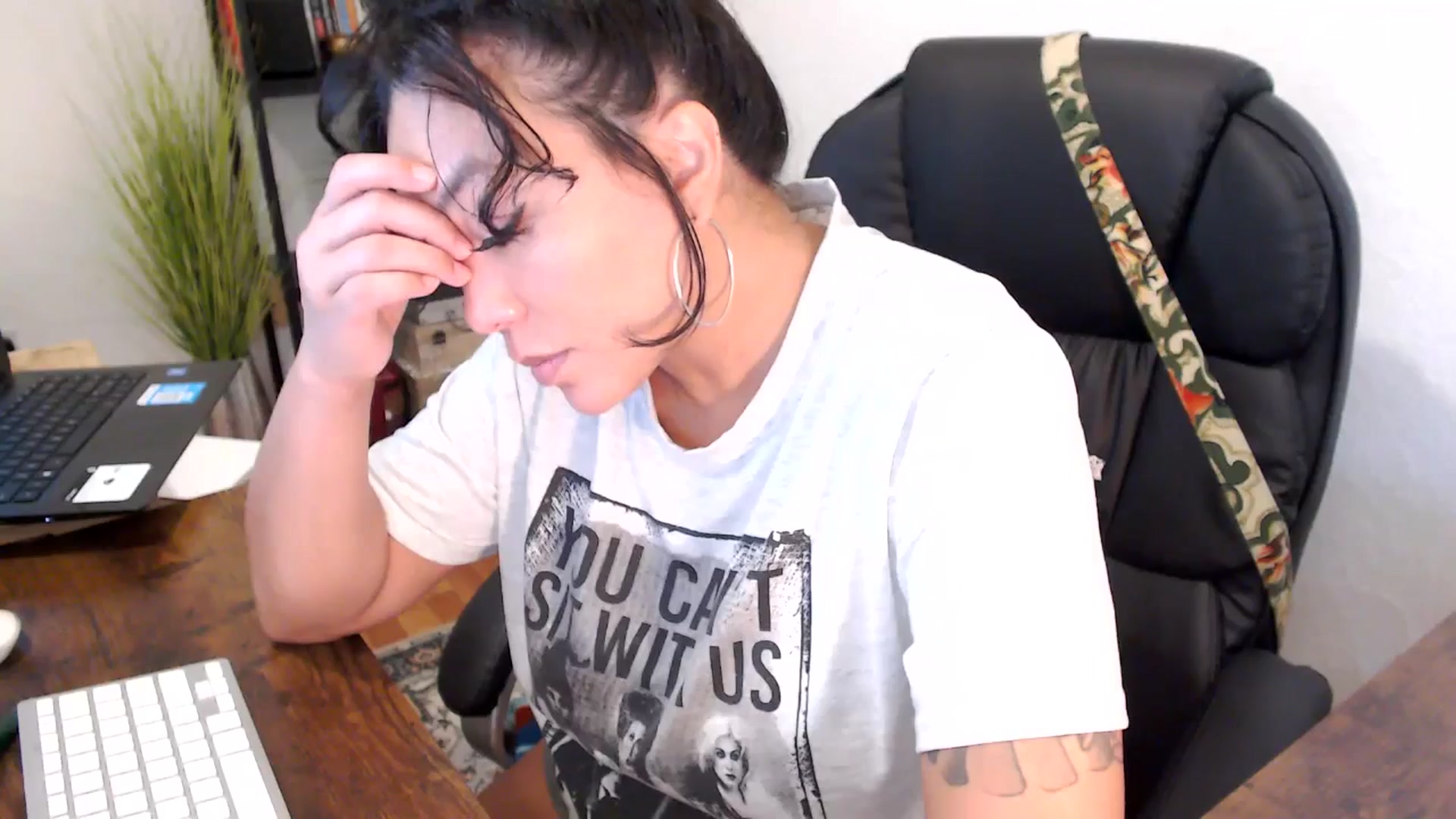 Gallery image thumbnail from MickaylaMinx's myfreecams stream on, 10/04/2024, 16:03 image 11 of 20