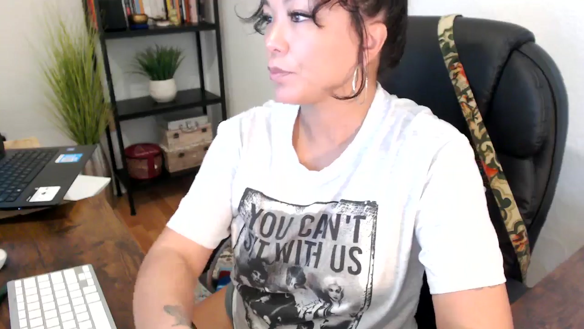 Gallery image thumbnail from MickaylaMinx's myfreecams stream on, 10/04/2024, 16:03 image 13 of 20