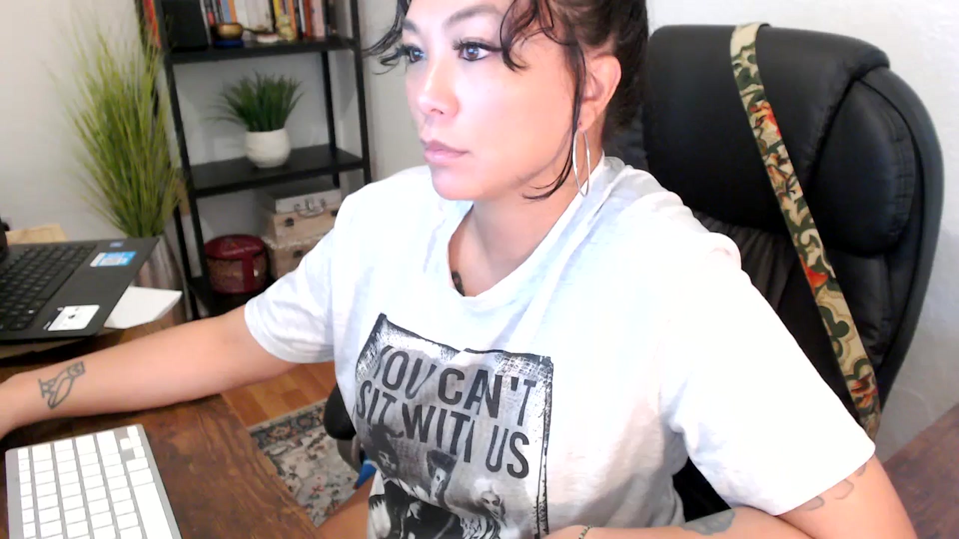 Gallery image thumbnail from MickaylaMinx's myfreecams stream on, 10/04/2024, 16:46 image 20 of 20