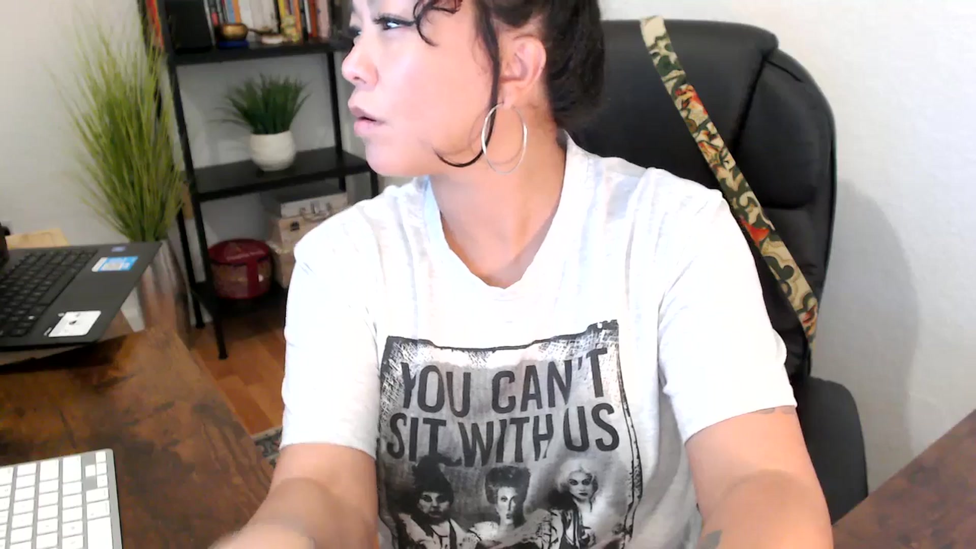 Gallery image thumbnail from MickaylaMinx's myfreecams stream on, 10/04/2024, 17:55 image 11 of 20
