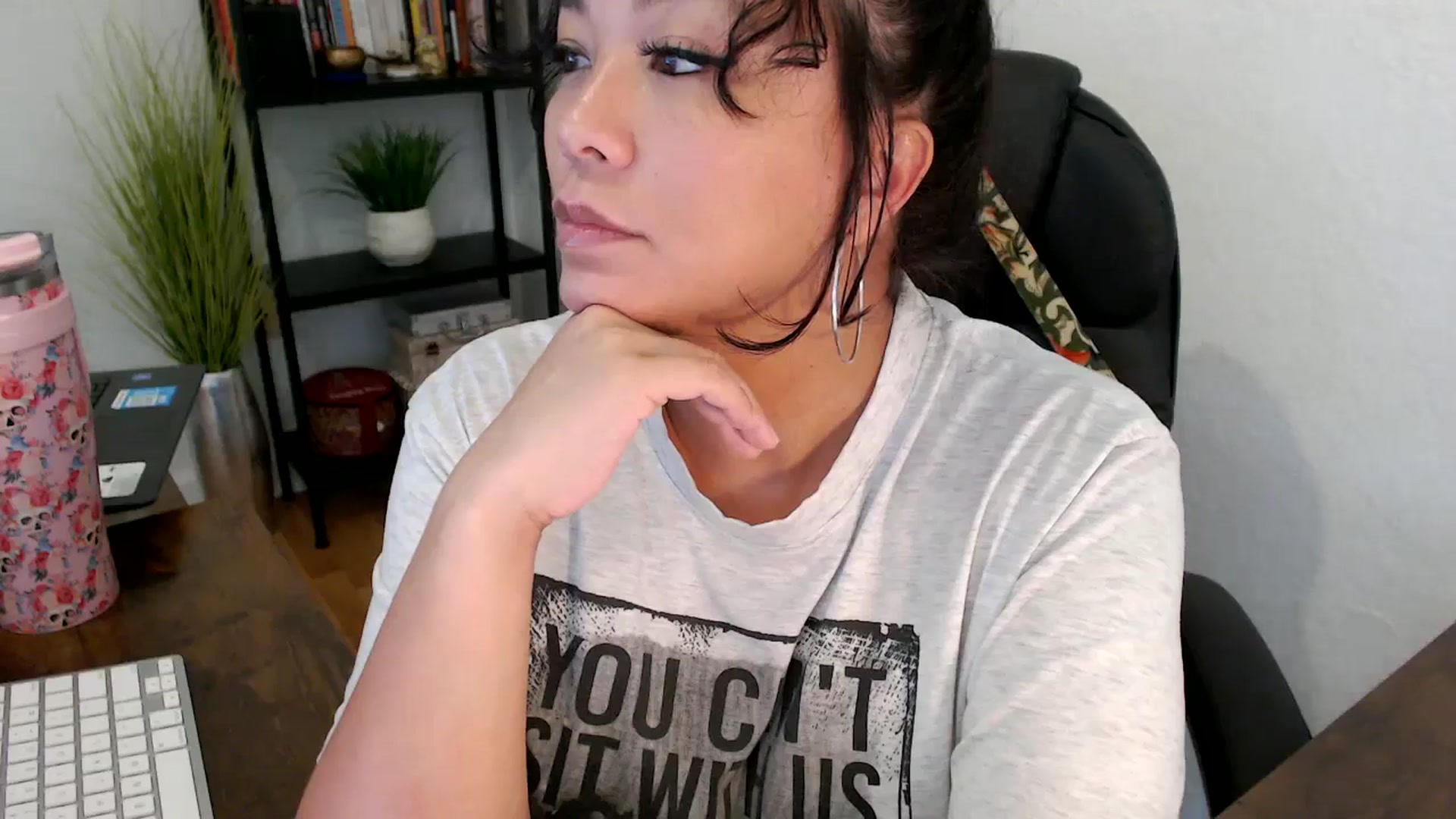 Gallery image thumbnail from MickaylaMinx's myfreecams stream on, 10/04/2024, 19:52 image 19 of 20