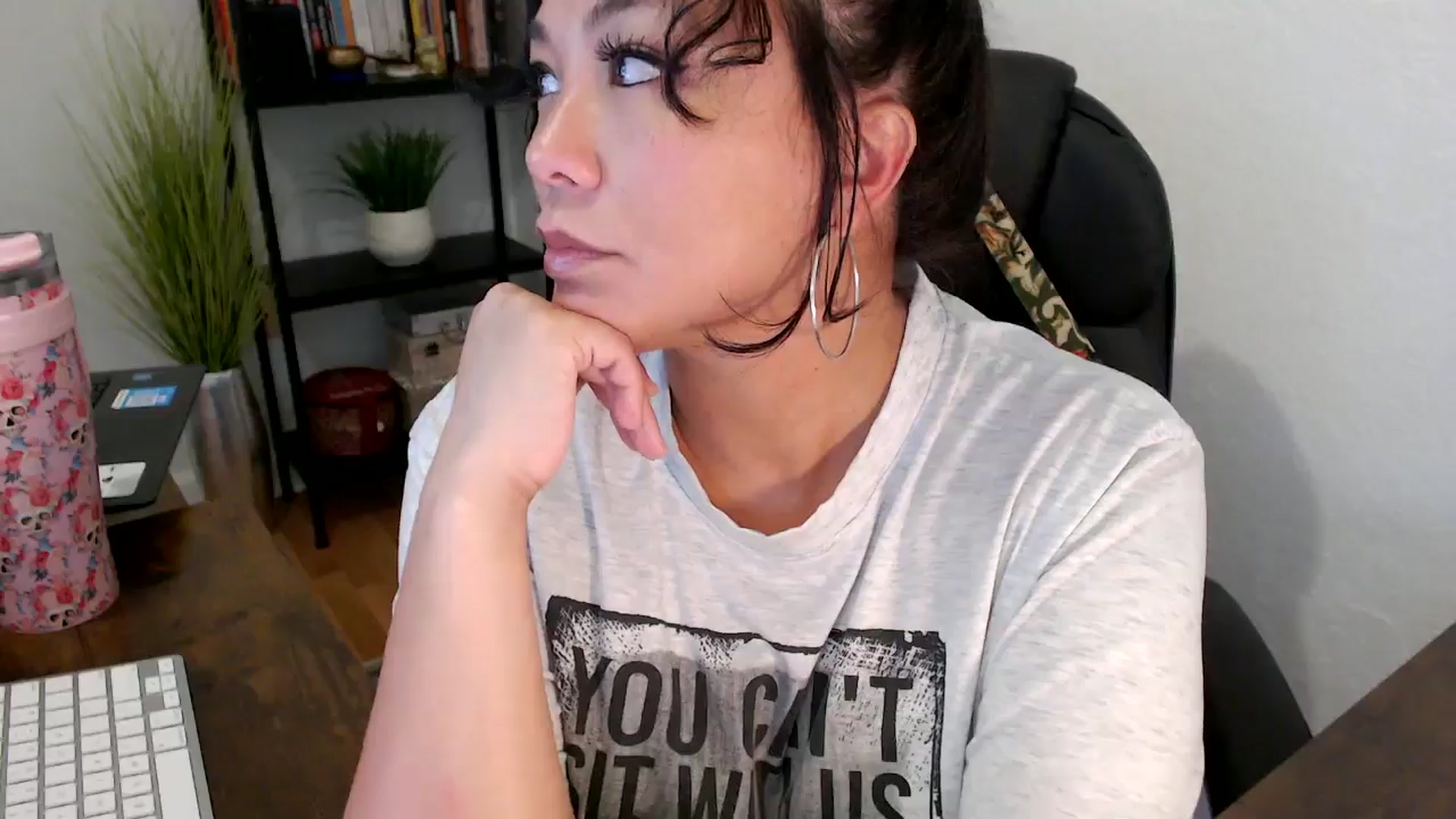 Gallery image thumbnail from MickaylaMinx's myfreecams stream on, 10/04/2024, 19:52 image 18 of 20