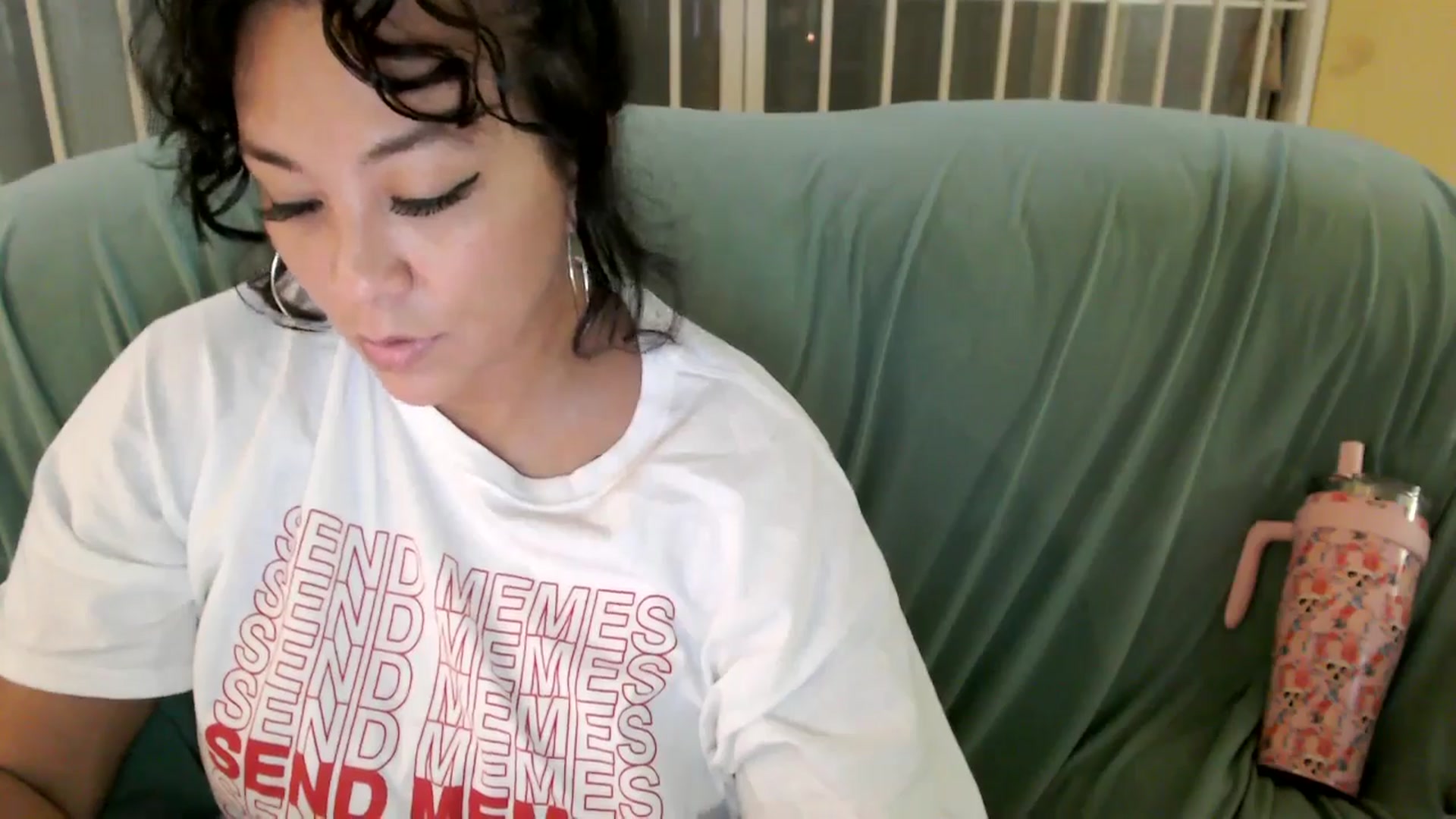 Gallery image thumbnail from MickaylaMinx's myfreecams stream on, 10/05/2024, 21:38 image 15 of 20