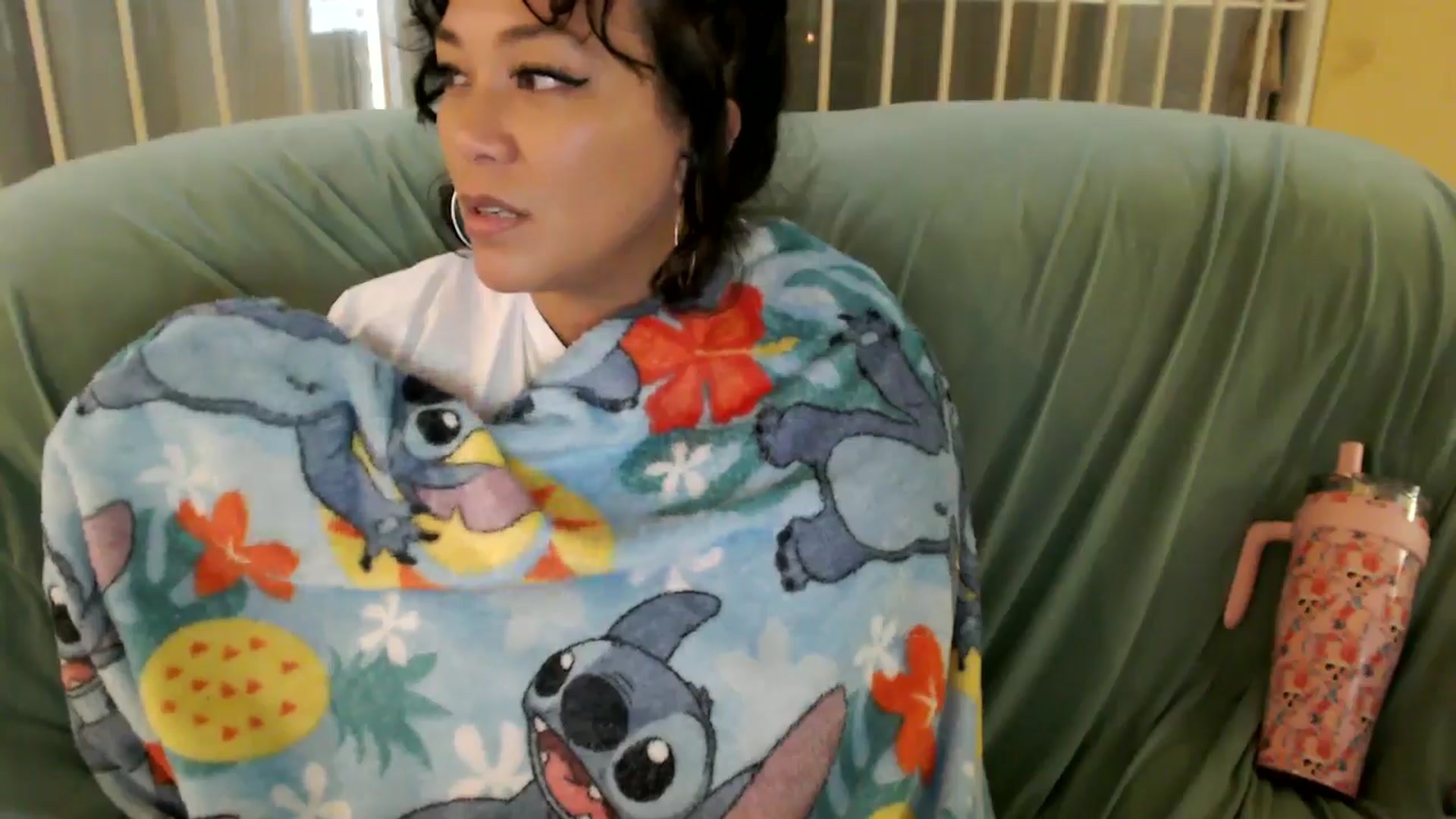 Gallery image thumbnail from MickaylaMinx's myfreecams stream on, 10/05/2024, 21:38 image 9 of 20