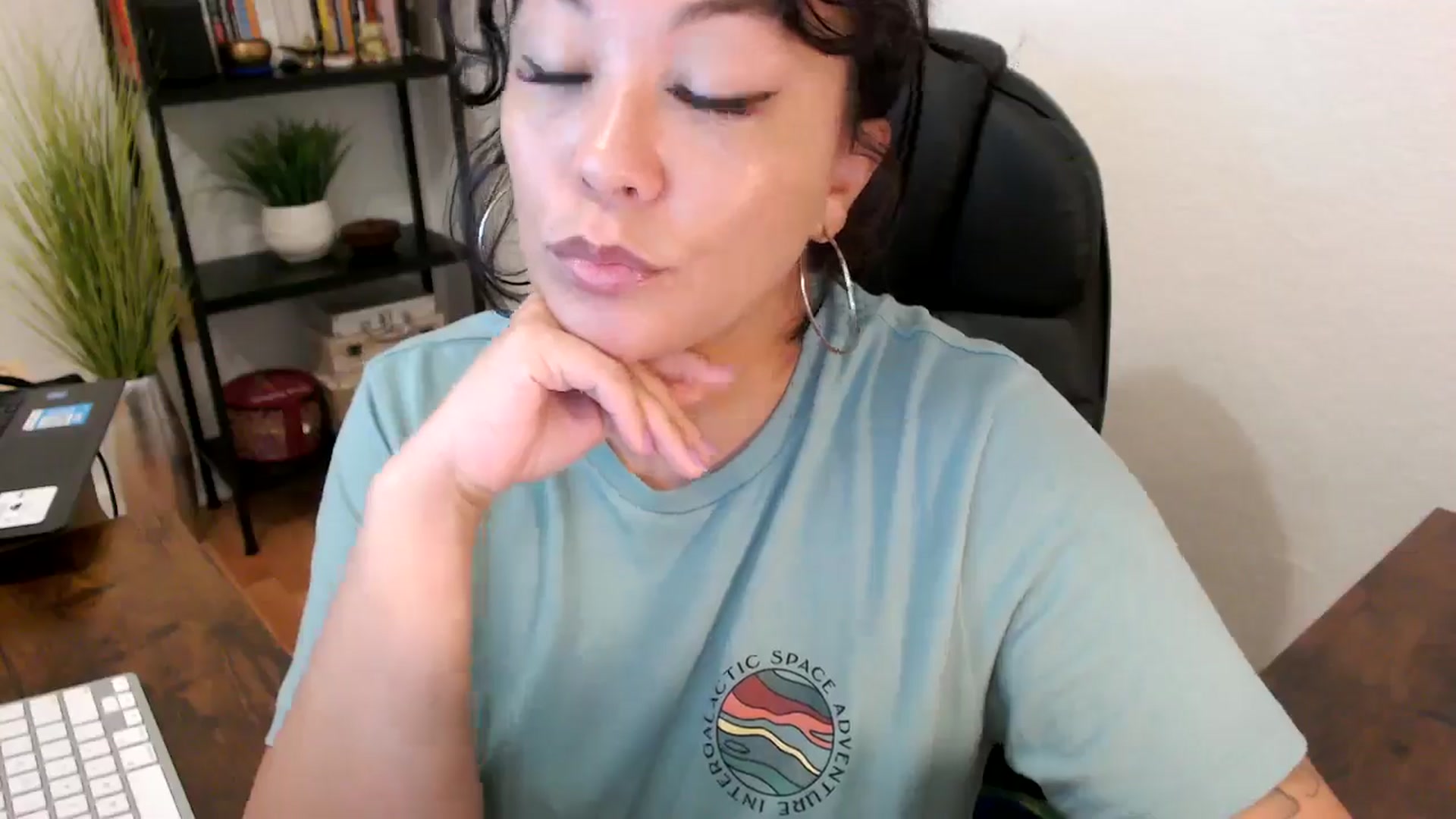 Gallery image thumbnail from MickaylaMinx's myfreecams stream on, 10/08/2024, 15:16 image 11 of 20