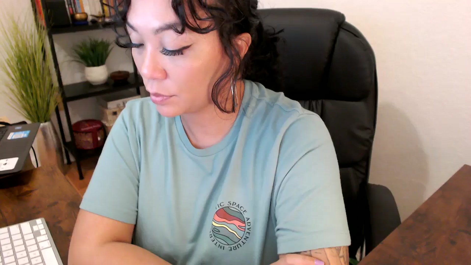 Gallery image thumbnail from MickaylaMinx's myfreecams stream on, 10/08/2024, 15:16 image 8 of 20