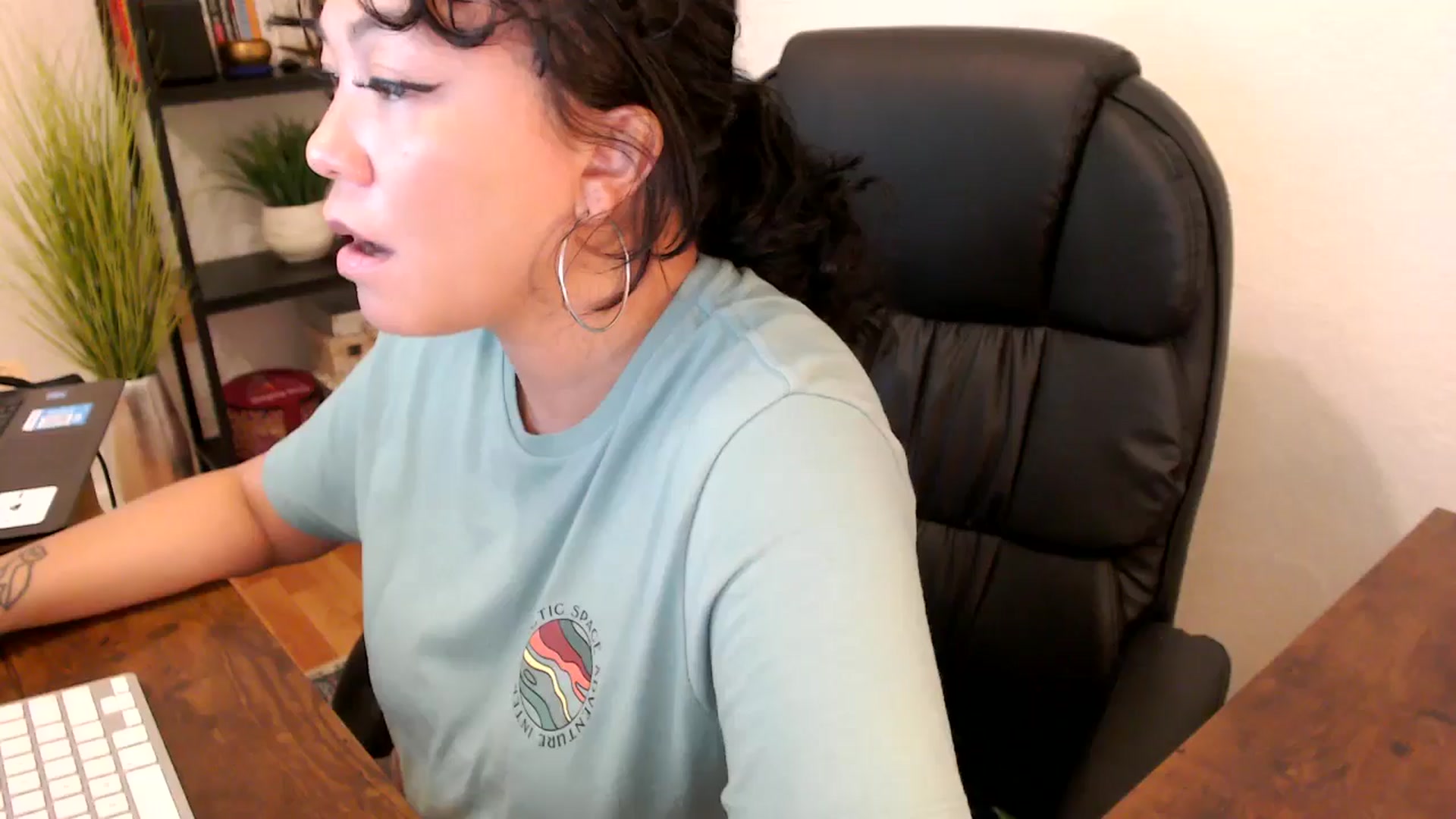 Gallery image thumbnail from MickaylaMinx's myfreecams stream on, 10/08/2024, 15:16 image 13 of 20