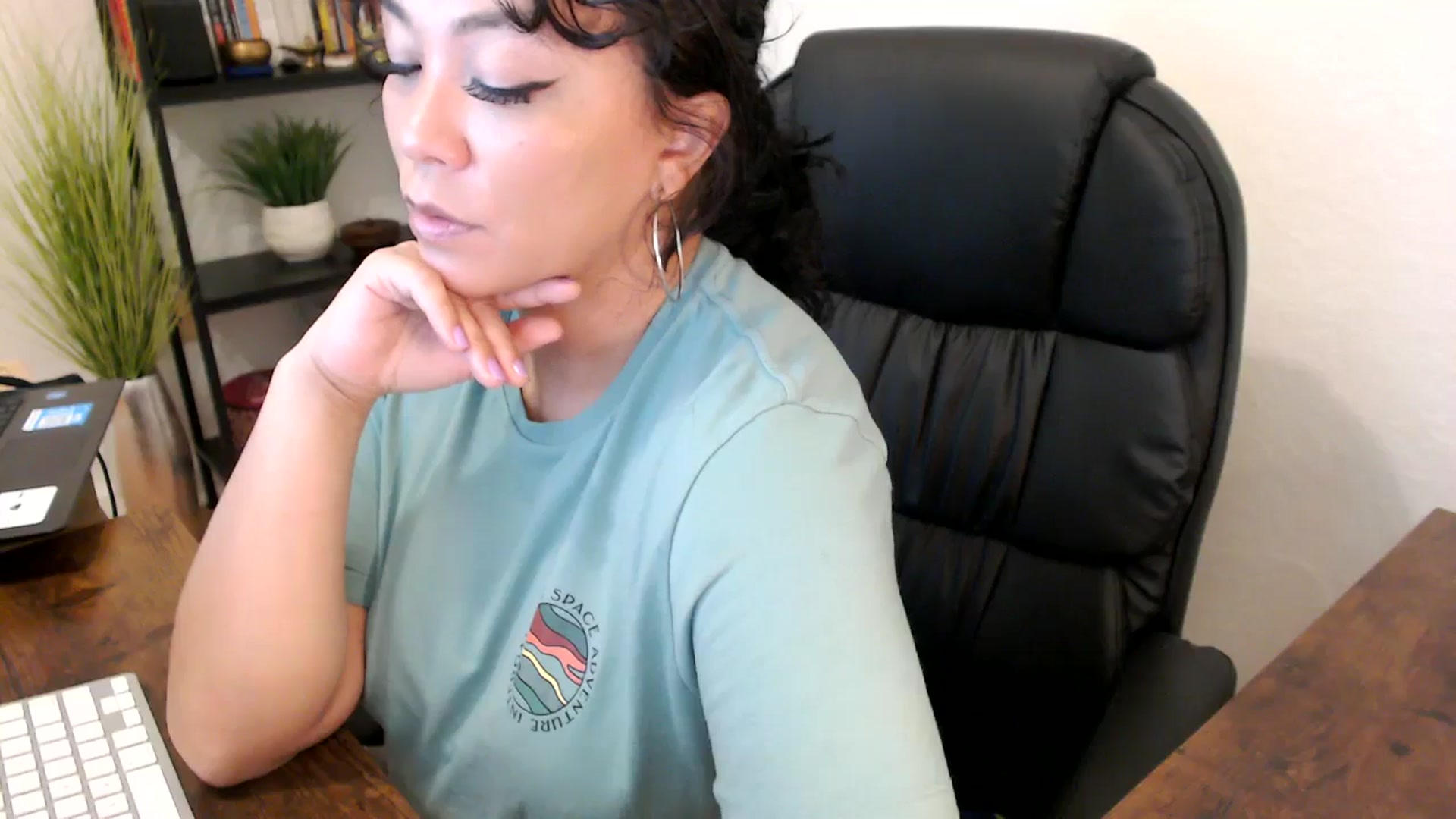 Gallery image thumbnail from MickaylaMinx's myfreecams stream on, 10/08/2024, 15:16 image 18 of 20