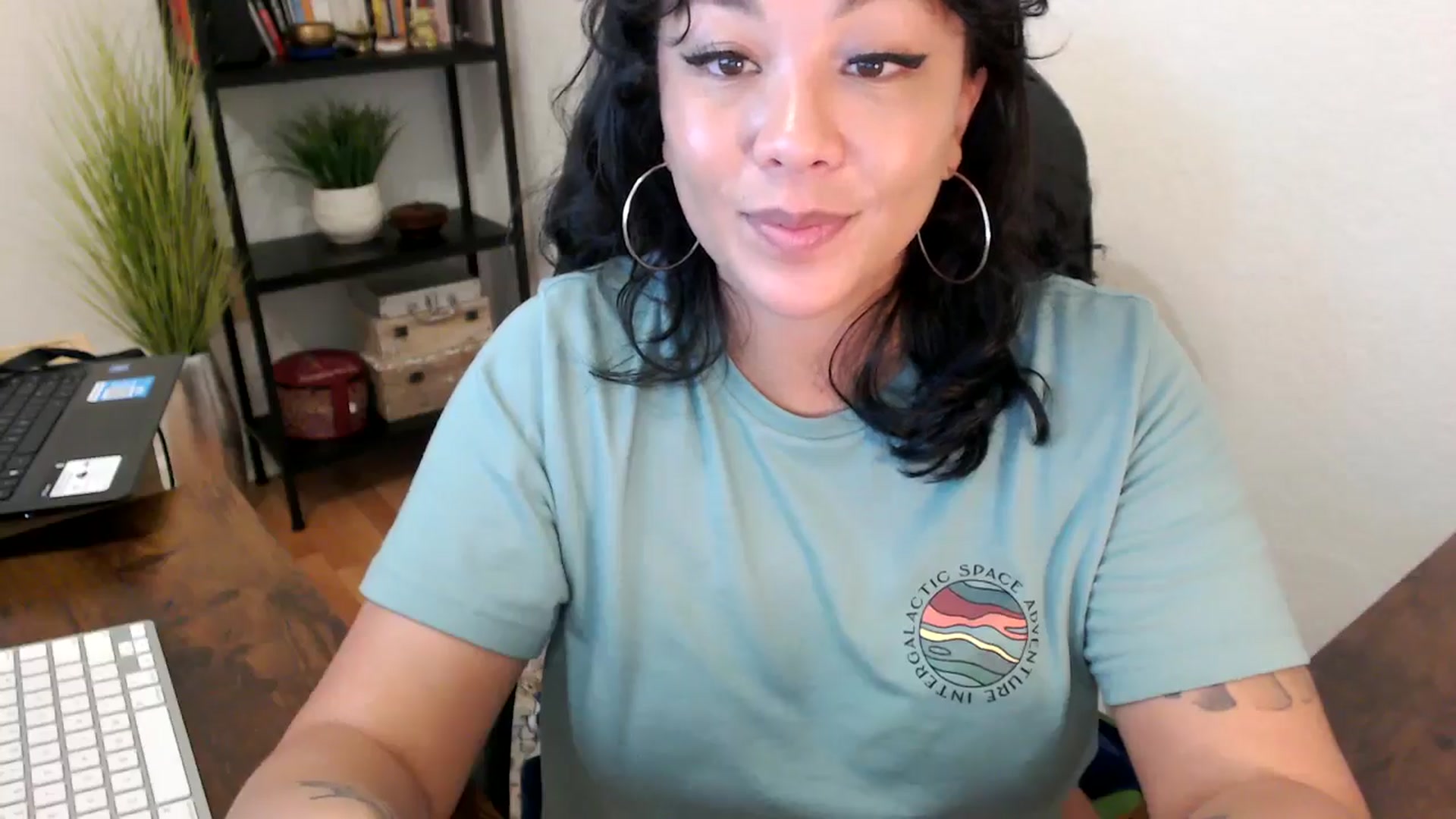 Gallery image thumbnail from MickaylaMinx's myfreecams stream on, 10/08/2024, 17:04 image 19 of 20