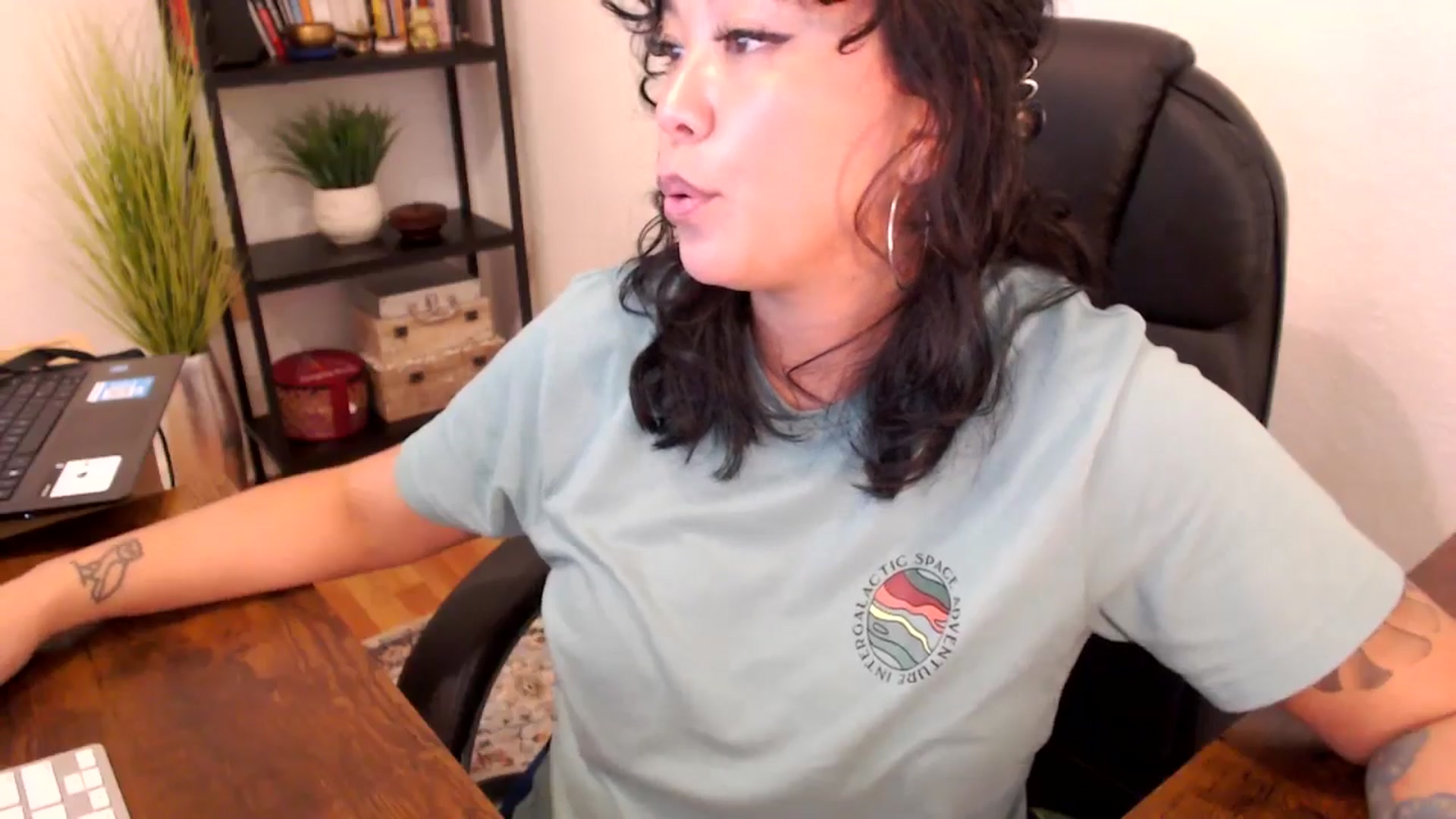 Gallery image thumbnail from MickaylaMinx's myfreecams stream on, 10/08/2024, 19:33 image 8 of 20