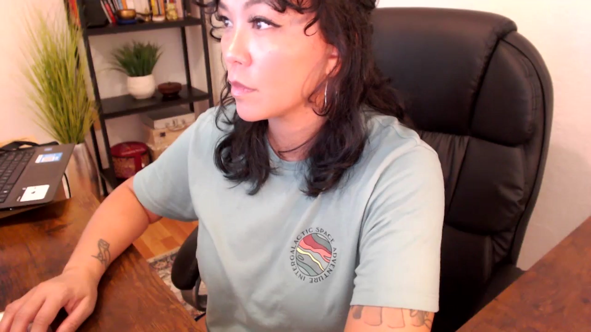 Gallery image thumbnail from MickaylaMinx's myfreecams stream on, 10/08/2024, 19:33 image 10 of 20