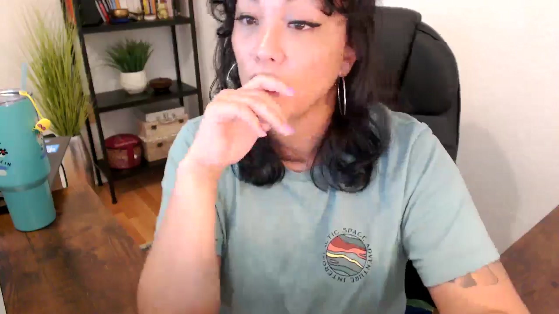 Gallery image thumbnail from MickaylaMinx's myfreecams stream on, 10/08/2024, 20:27 image 17 of 20