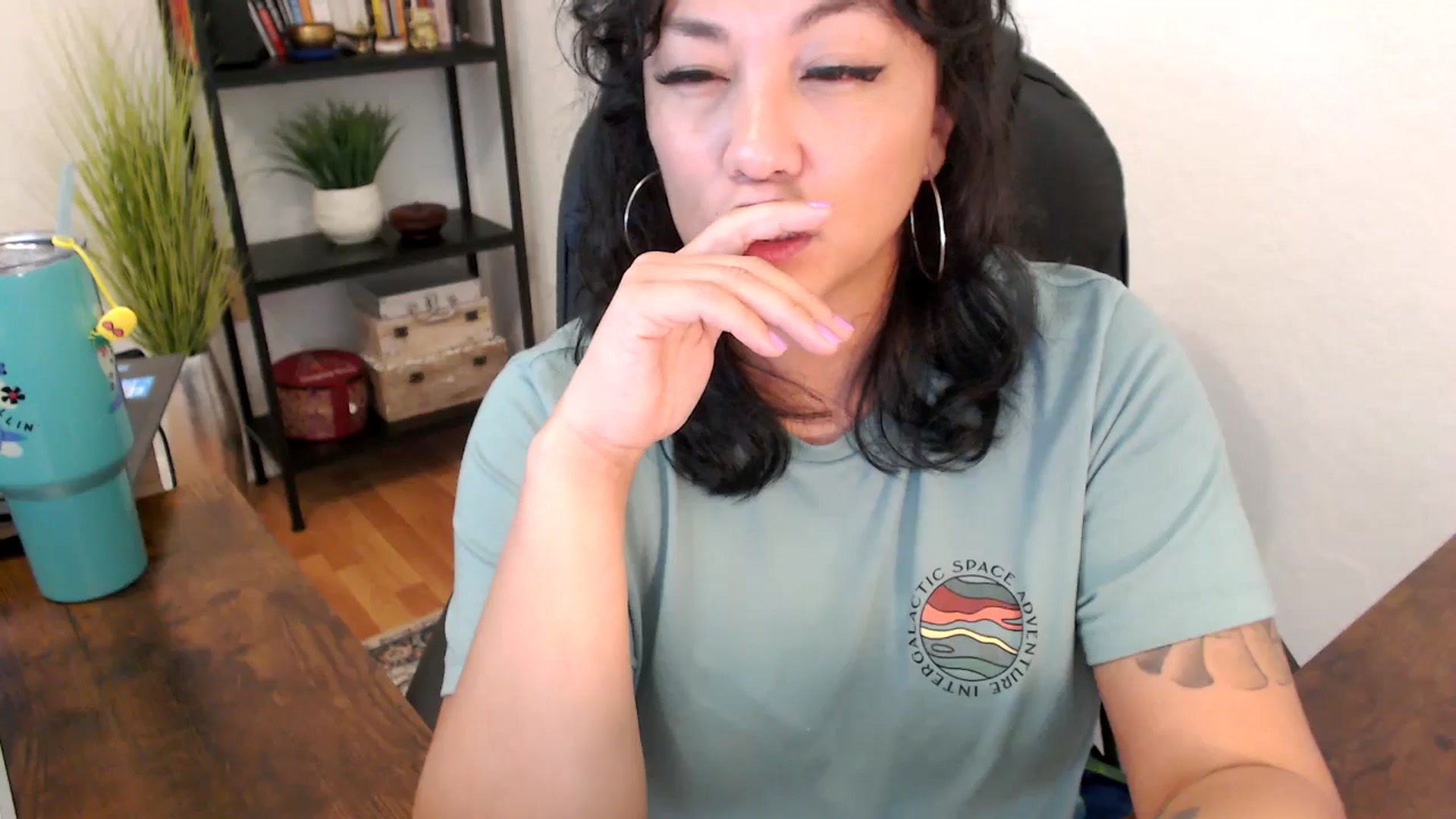 Gallery image thumbnail from MickaylaMinx's myfreecams stream on, 10/08/2024, 20:27 image 19 of 20