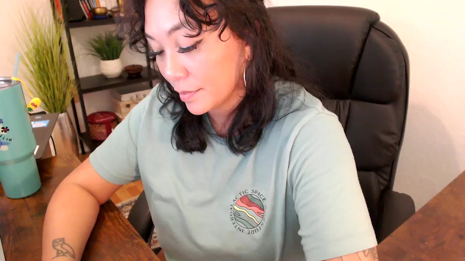 Gallery image thumbnail from MickaylaMinx's myfreecams stream on, 10/08/2024, 20:27 image 14 of 20
