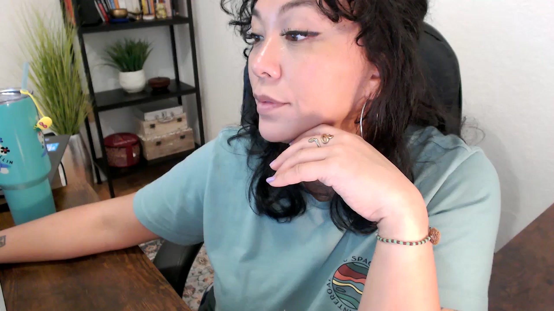 Gallery image thumbnail from MickaylaMinx's myfreecams stream on, 10/08/2024, 20:27 image 20 of 20
