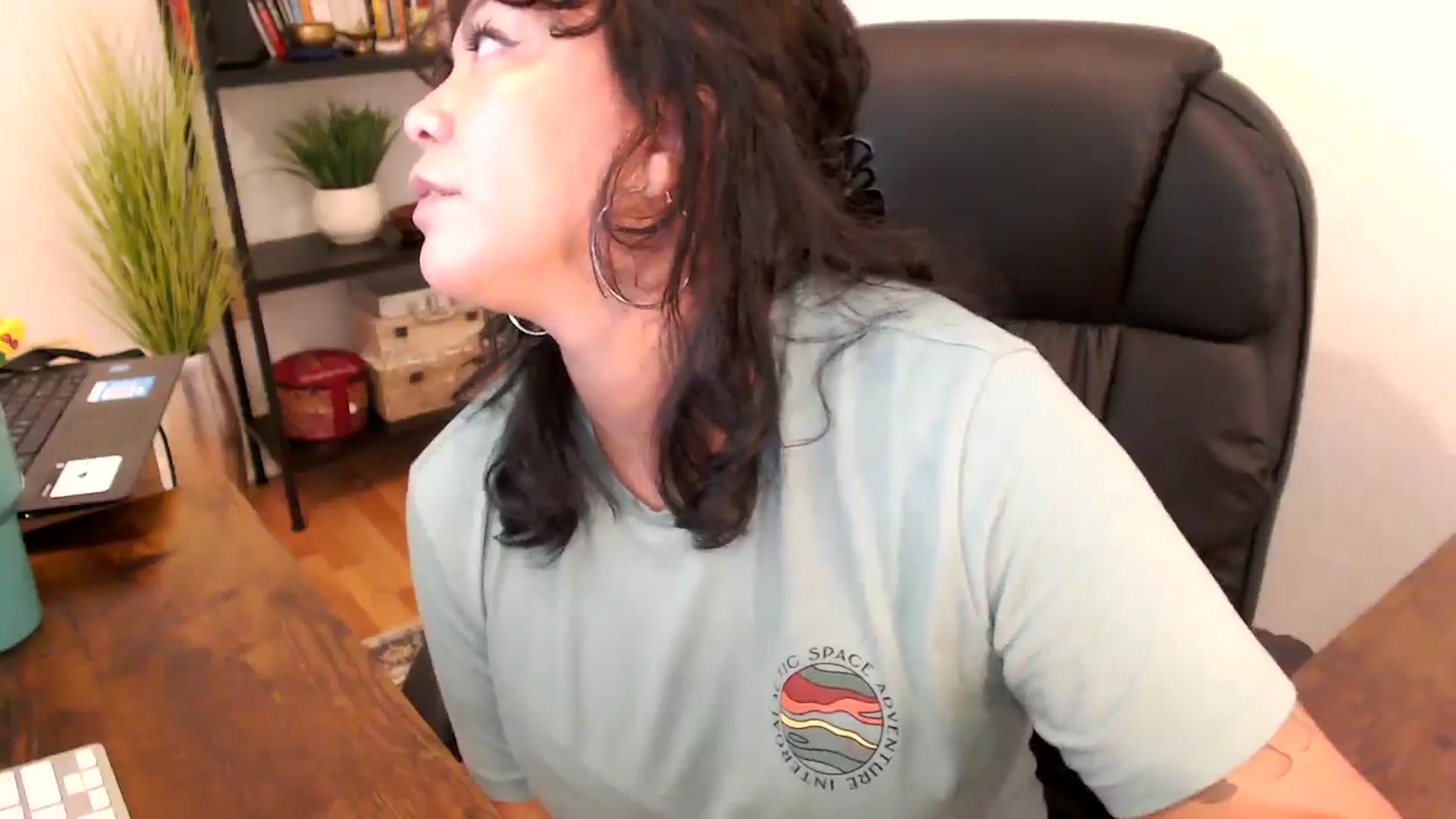 Gallery image thumbnail from MickaylaMinx's myfreecams stream on, 10/08/2024, 20:27 image 9 of 20