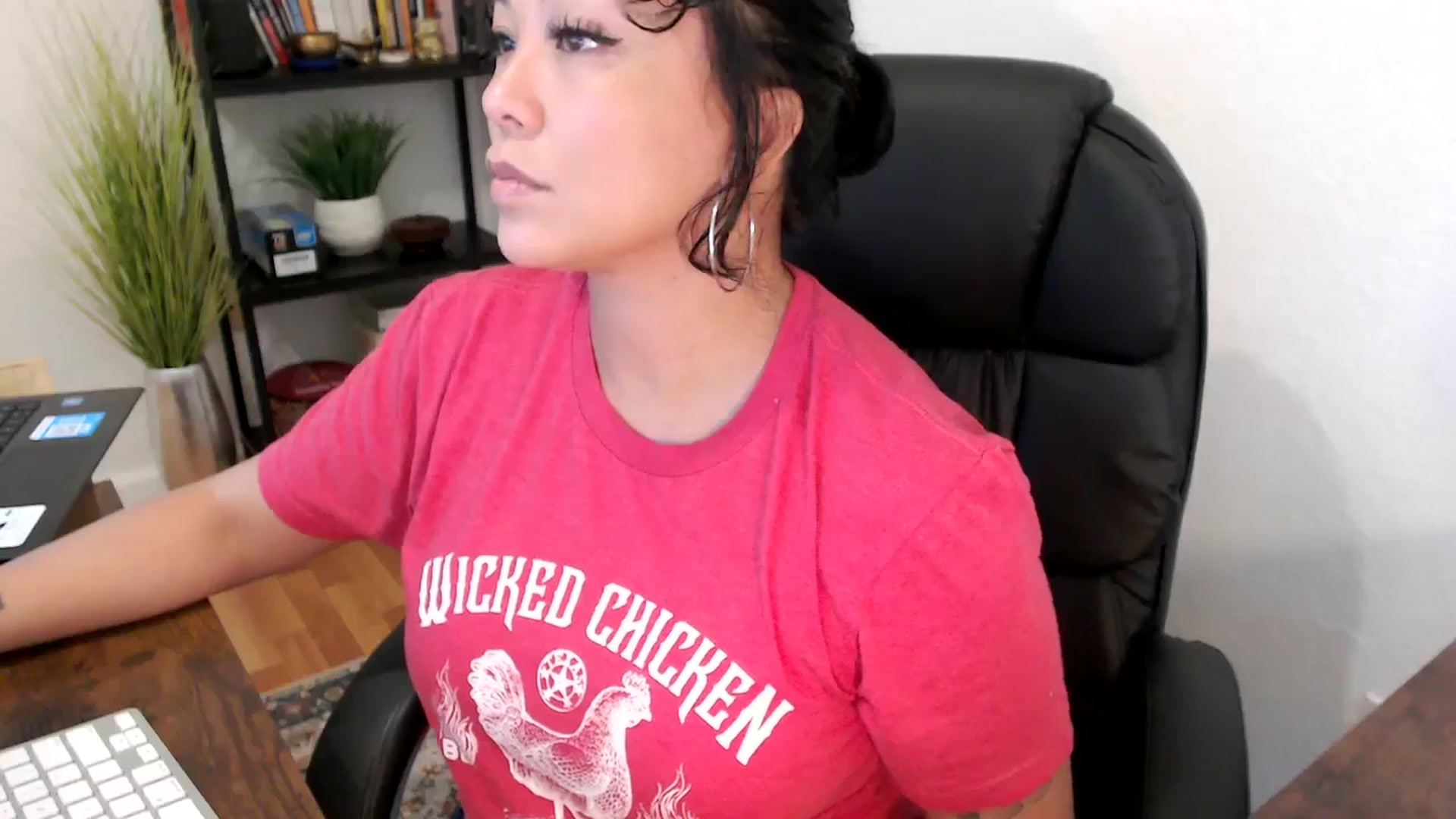Gallery image thumbnail from MickaylaMinx's myfreecams stream on, 10/09/2024, 16:17 image 19 of 20