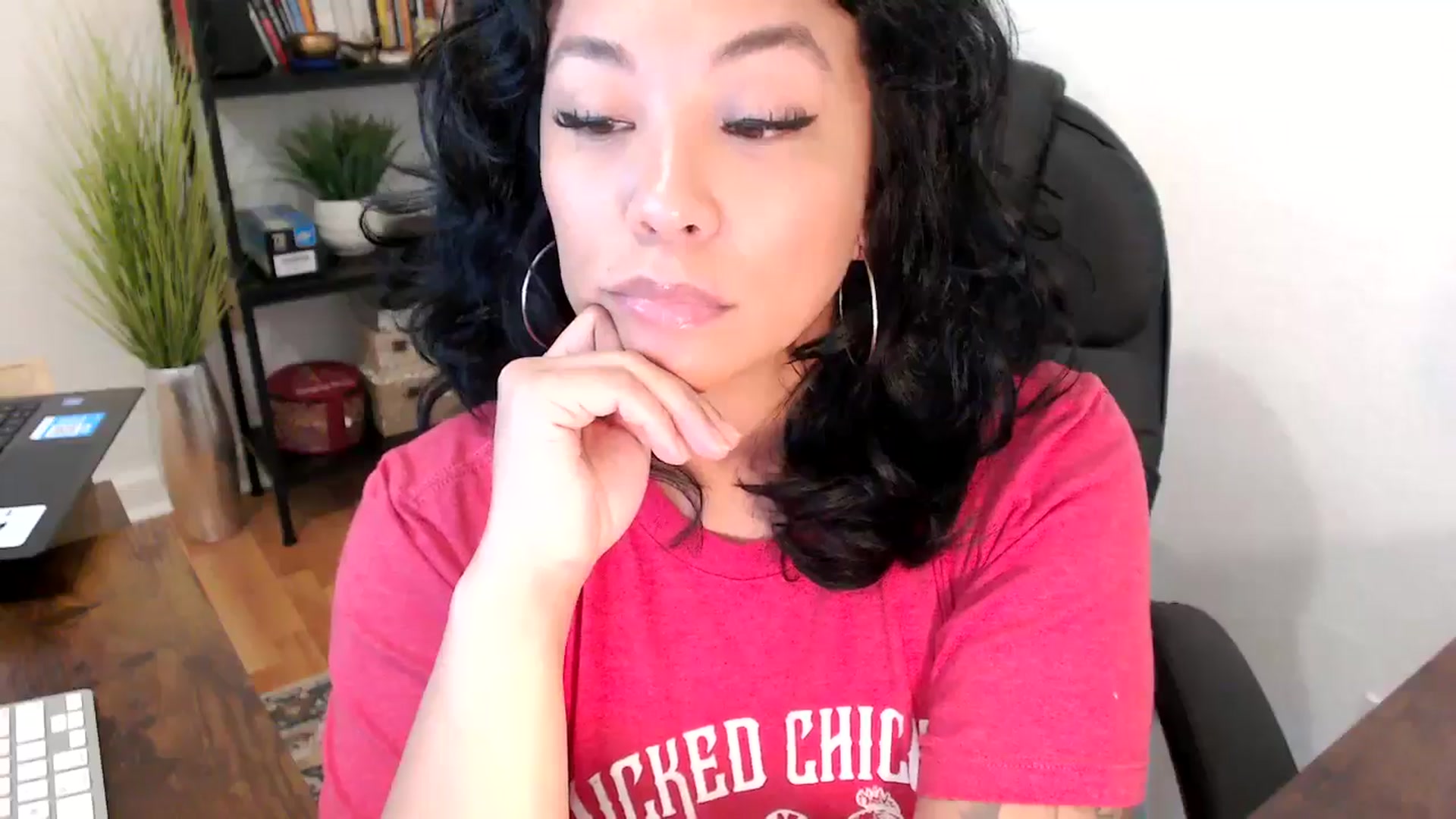 Gallery image thumbnail from MickaylaMinx's myfreecams stream on, 10/09/2024, 17:31 image 16 of 20