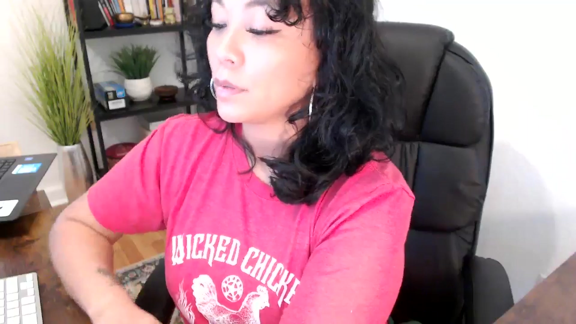 Gallery image thumbnail from MickaylaMinx's myfreecams stream on, 10/09/2024, 17:31 image 11 of 20