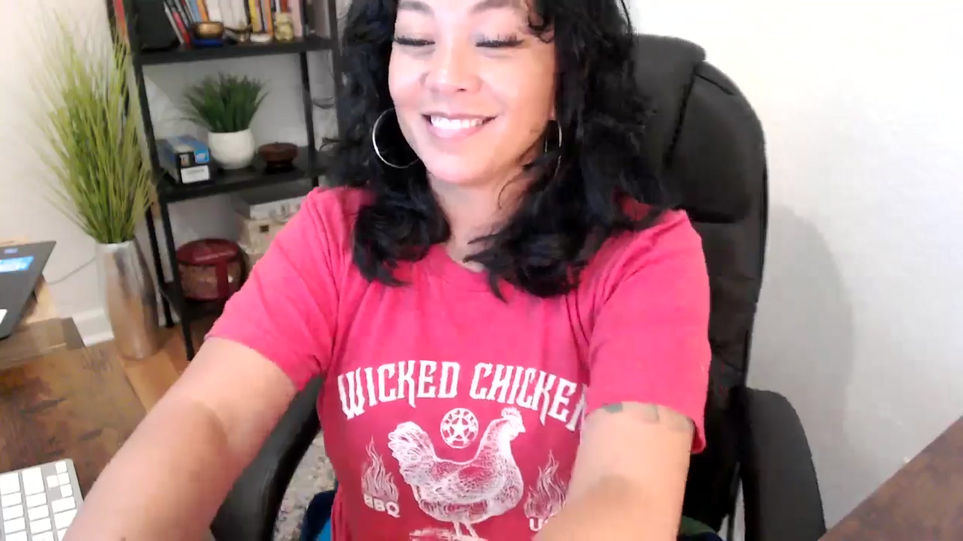 Gallery image thumbnail from MickaylaMinx's myfreecams stream on, 10/09/2024, 20:30 image 19 of 20