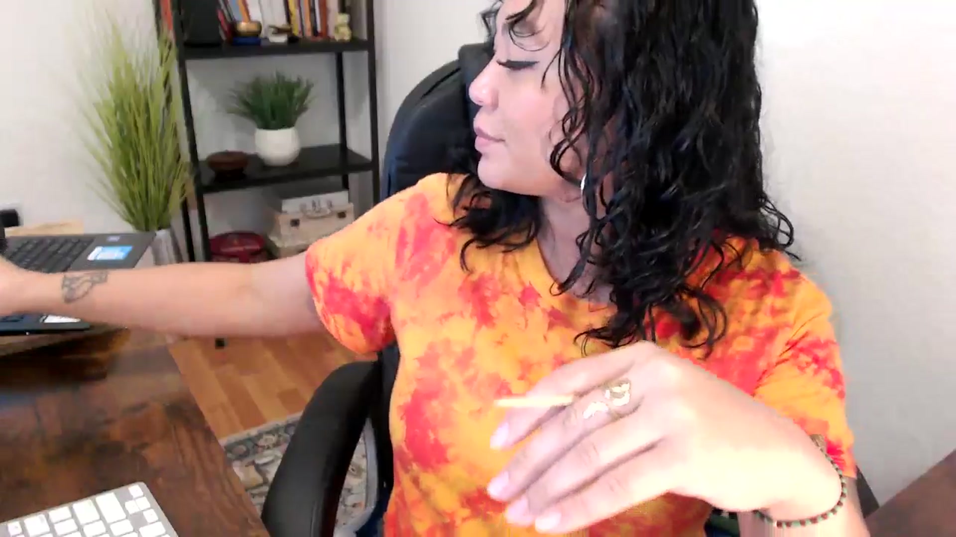 Gallery image thumbnail from MickaylaMinx's myfreecams stream on, 10/11/2024, 16:30 image 19 of 20