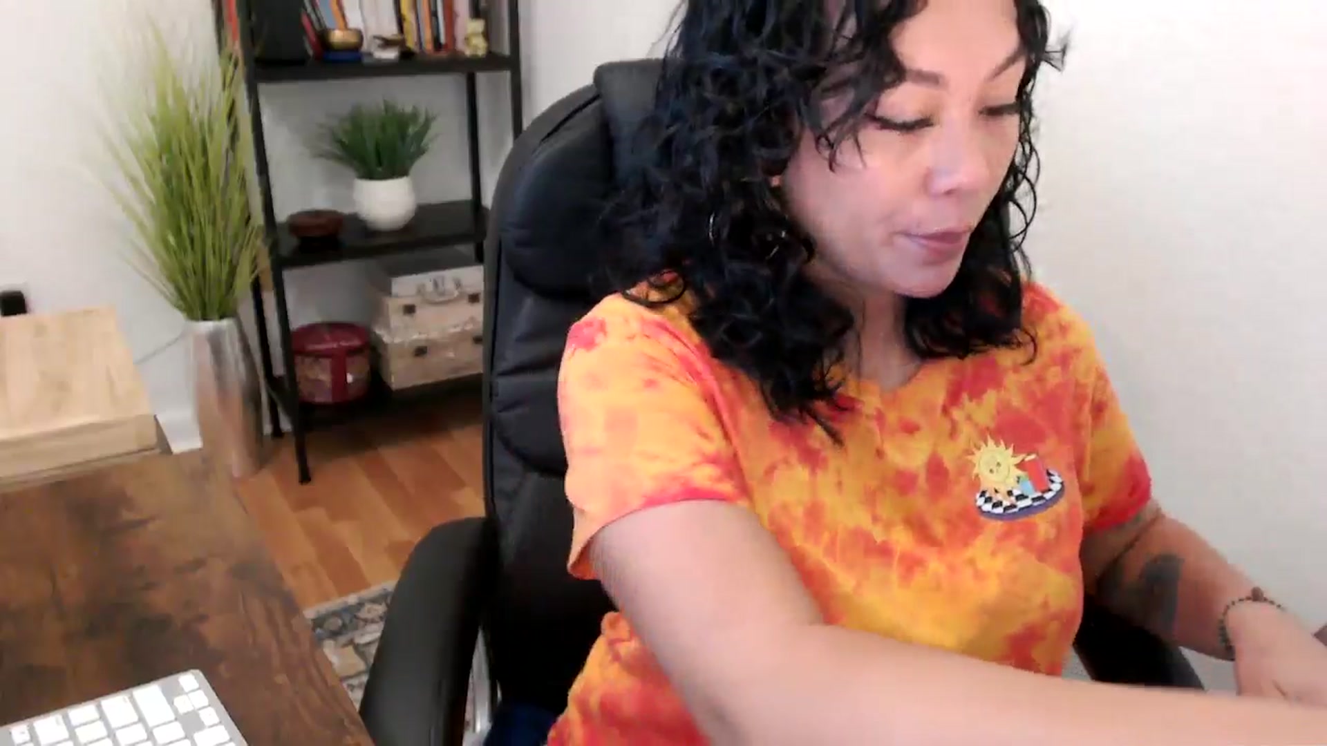 Gallery image thumbnail from MickaylaMinx's myfreecams stream on, 10/11/2024, 16:30 image 16 of 20