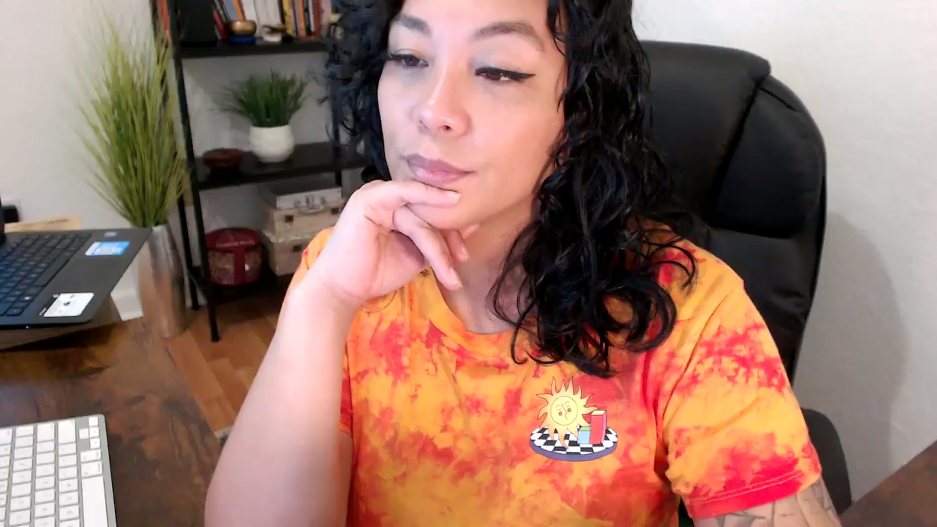 Gallery image thumbnail from MickaylaMinx's myfreecams stream on, 10/11/2024, 17:22 image 17 of 20