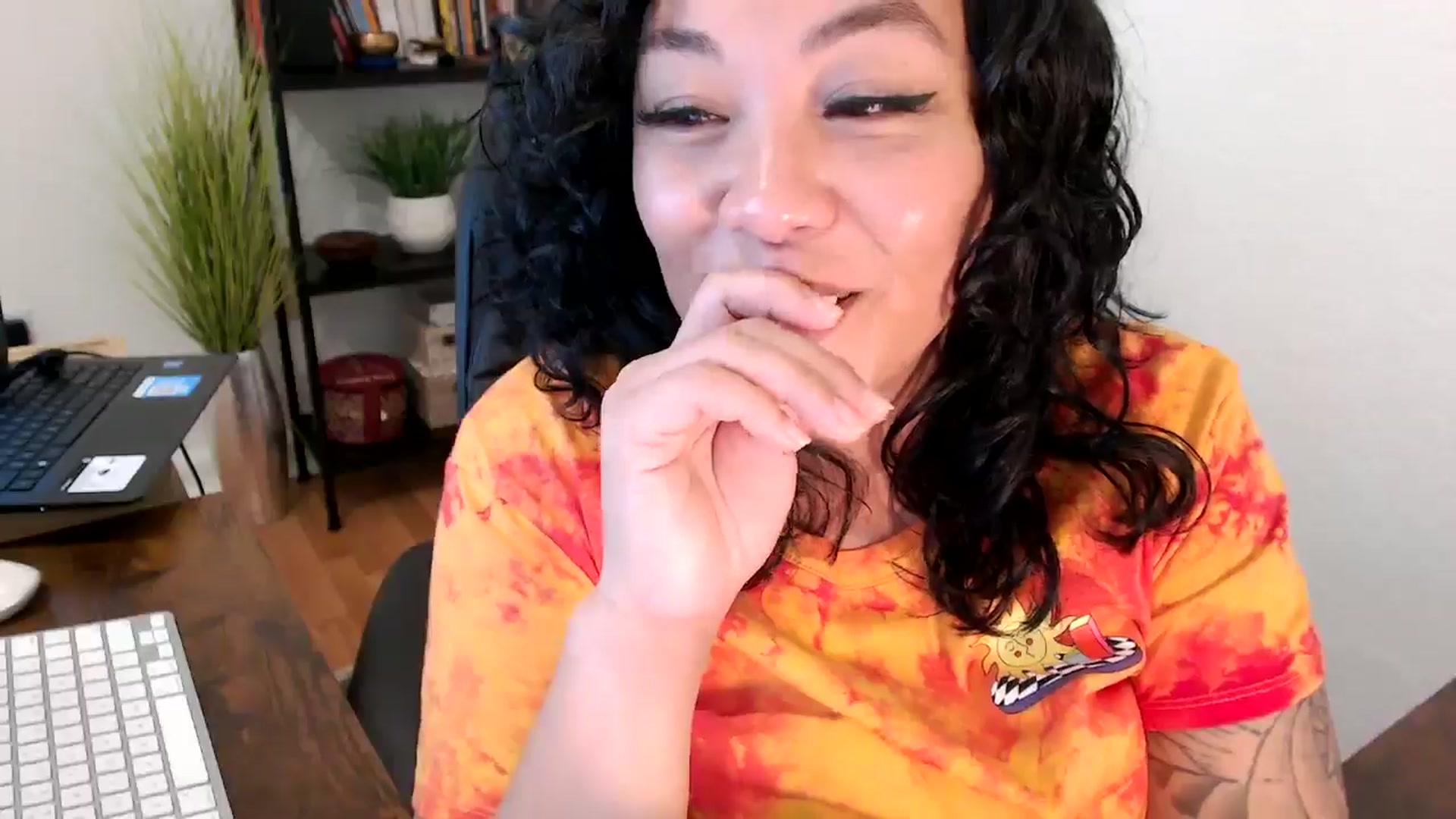 Gallery image thumbnail from MickaylaMinx's myfreecams stream on, 10/11/2024, 19:19 image 8 of 20