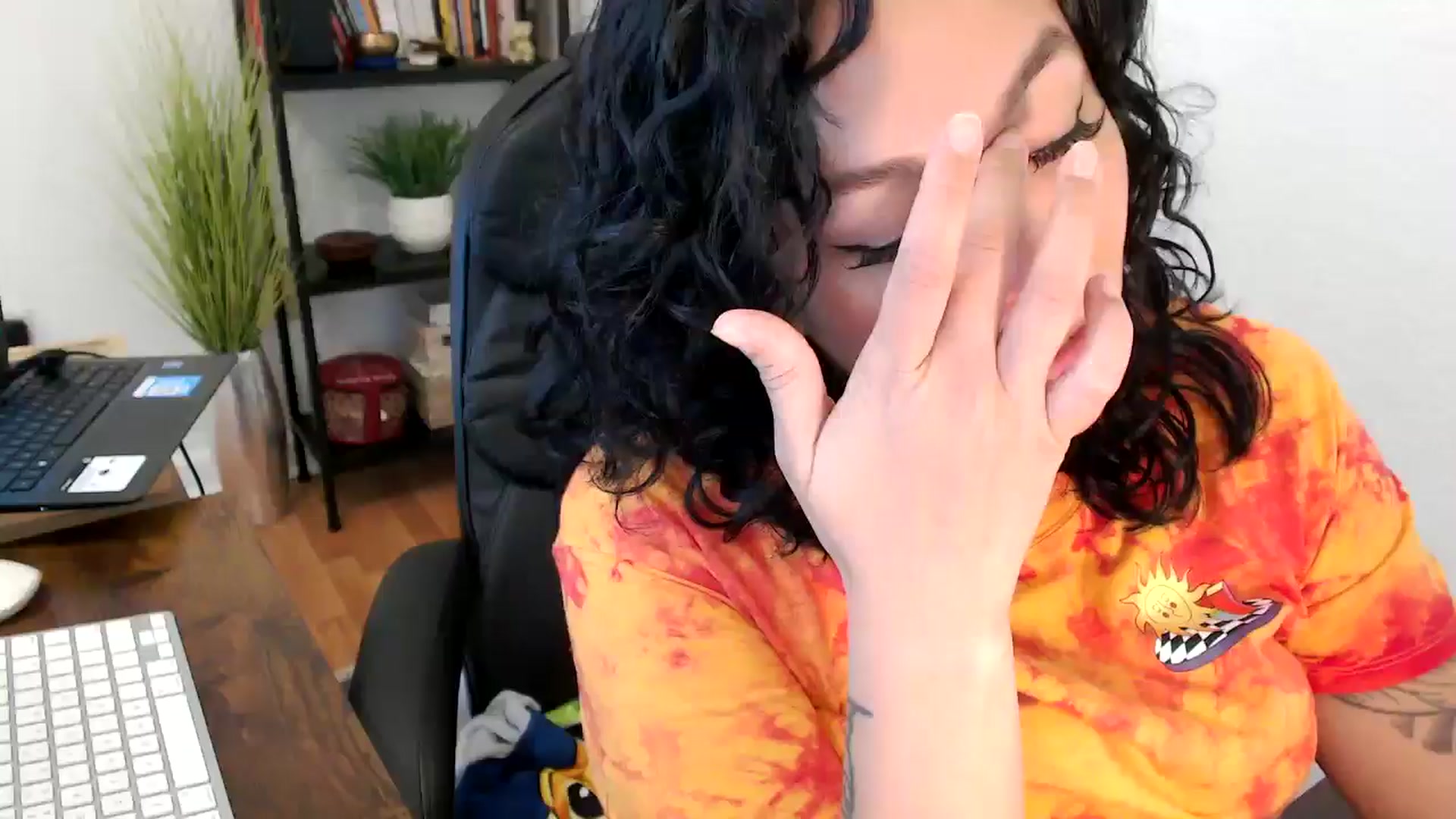 Gallery image thumbnail from MickaylaMinx's myfreecams stream on, 10/11/2024, 19:19 image 7 of 20