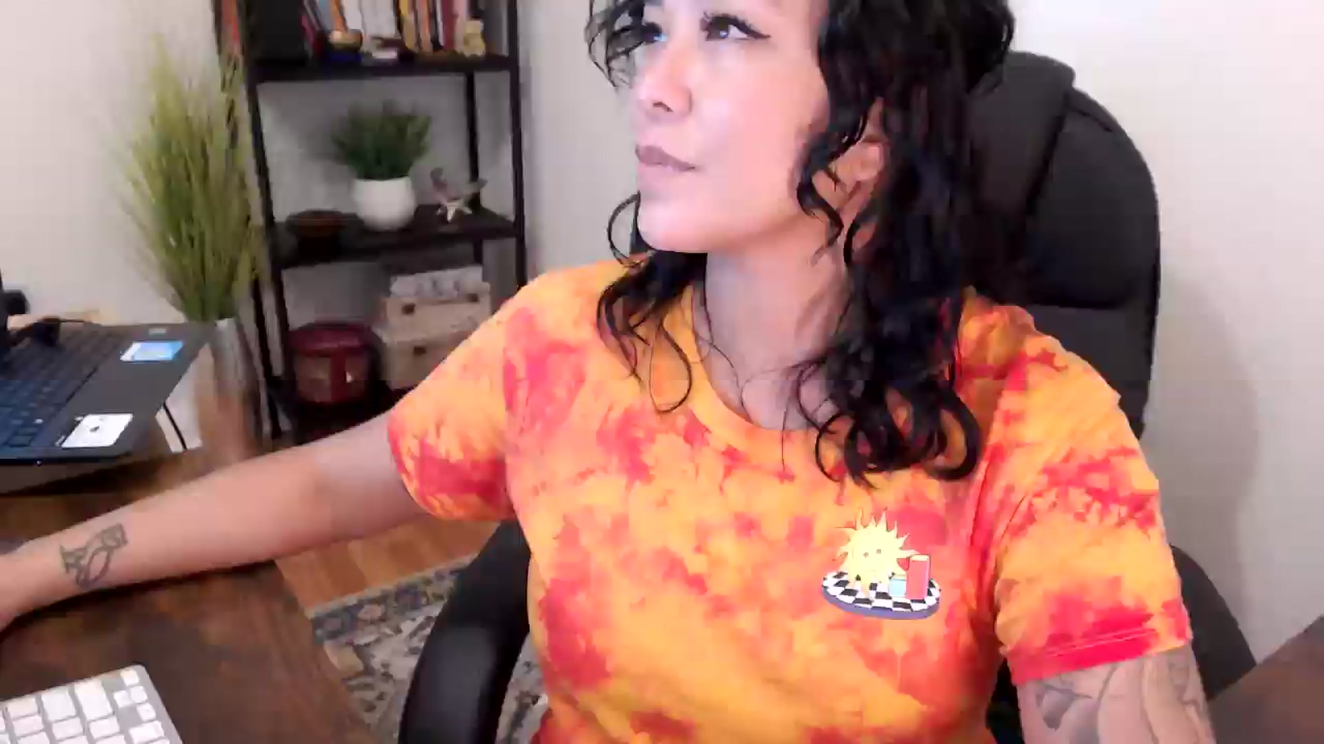 Gallery image thumbnail from MickaylaMinx's myfreecams stream on, 10/12/2024, 18:07 image 1 of 20