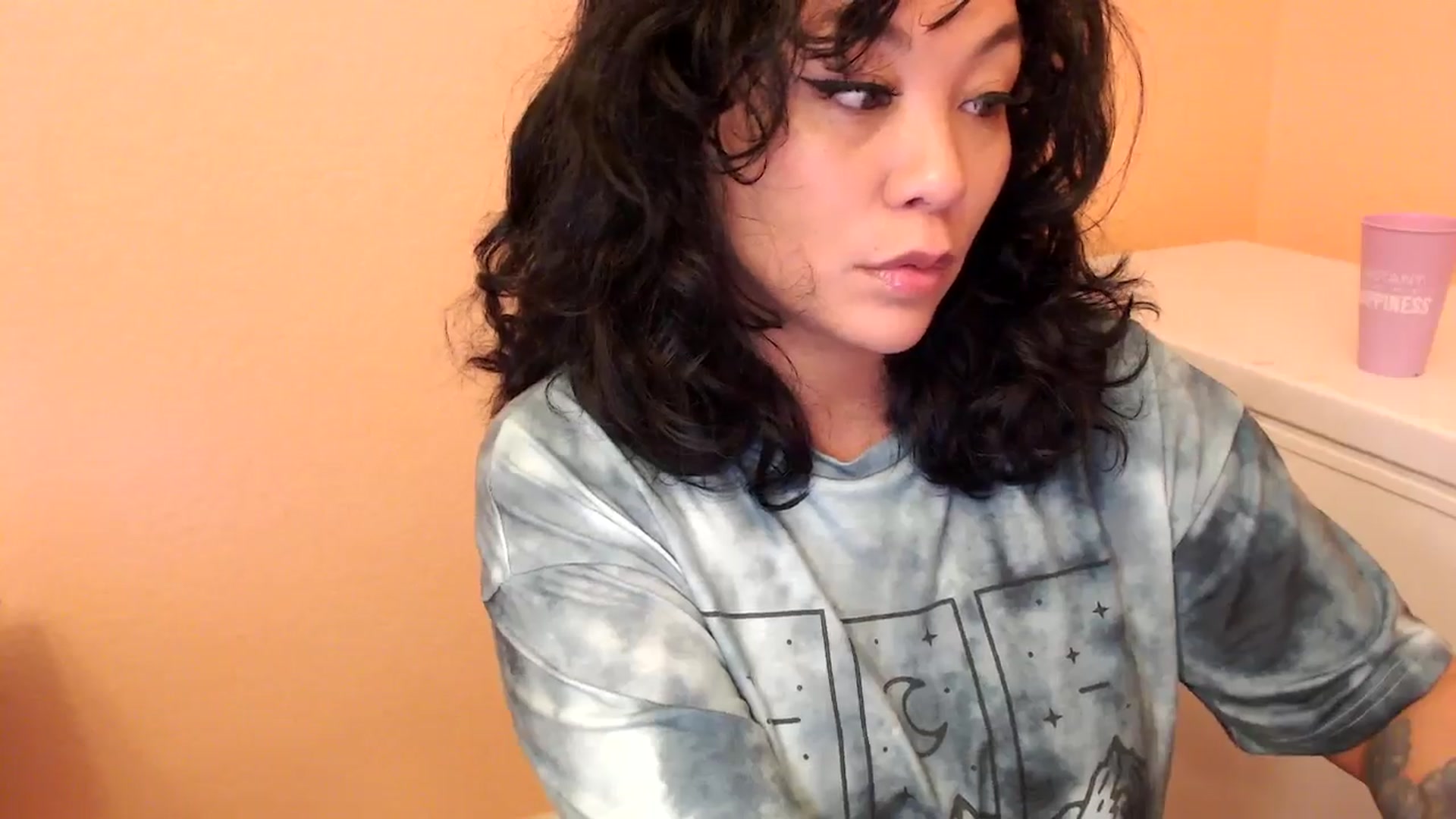 Gallery image thumbnail from MickaylaMinx's myfreecams stream on, 10/13/2024, 17:40 image 6 of 20