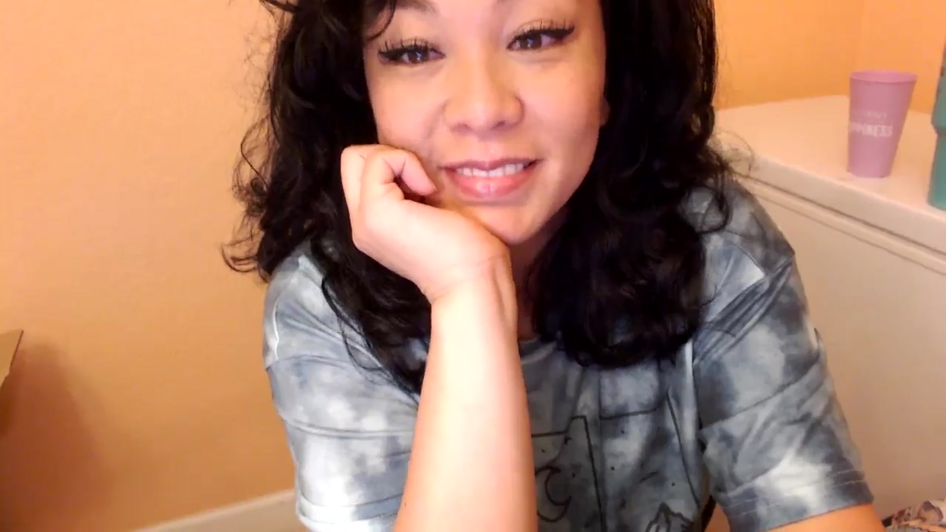 Gallery image thumbnail from MickaylaMinx's myfreecams stream on, 10/13/2024, 18:04 image 17 of 20