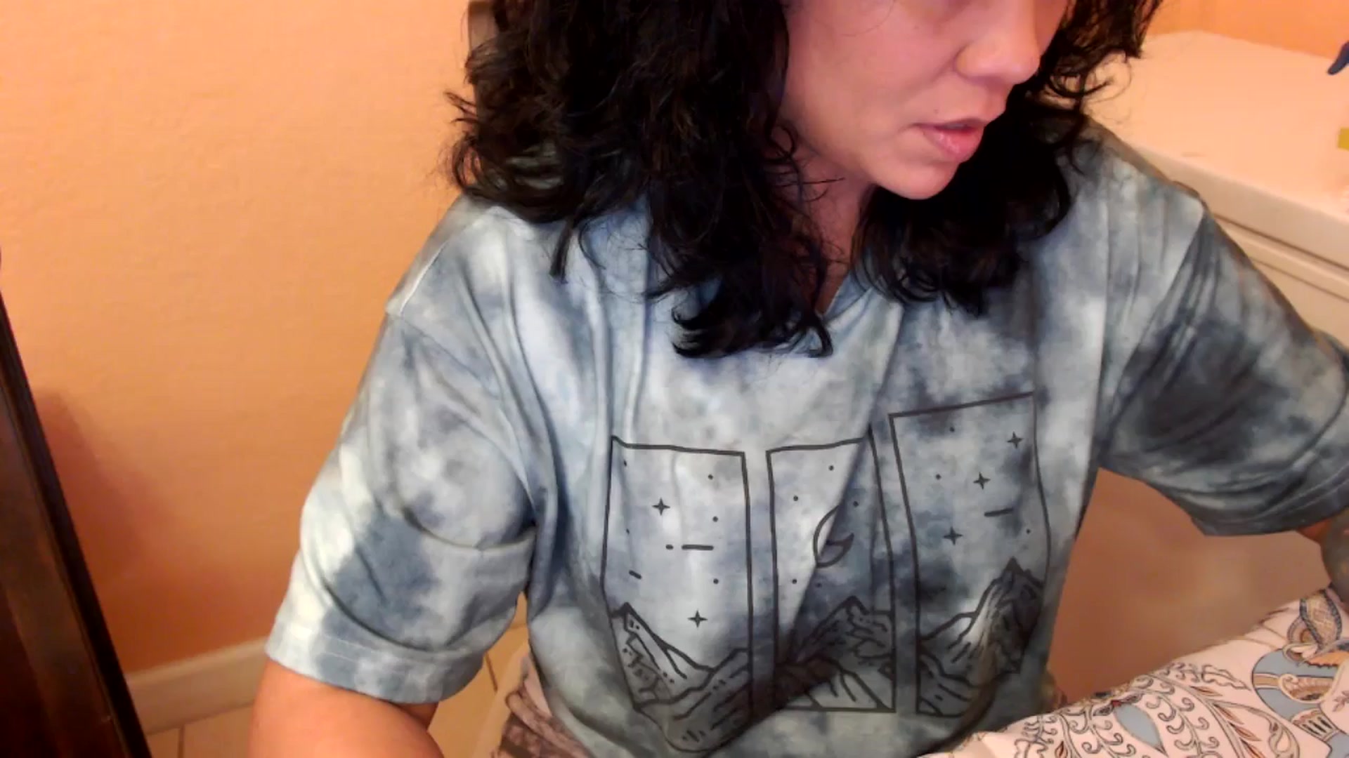 Gallery image thumbnail from MickaylaMinx's myfreecams stream on, 10/13/2024, 19:22 image 20 of 20