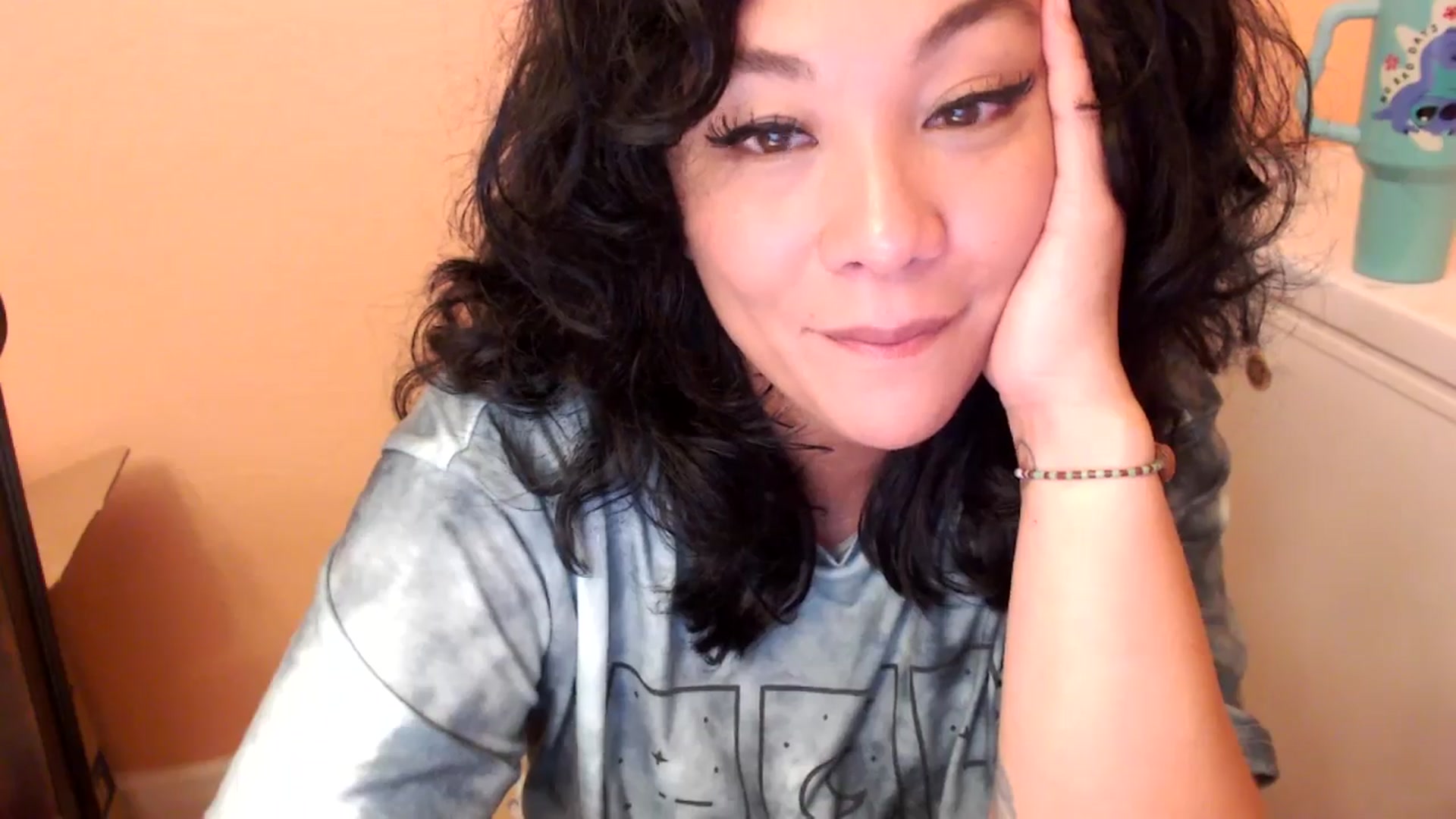 Gallery image thumbnail from MickaylaMinx's myfreecams stream on, 10/13/2024, 20:07 image 11 of 20