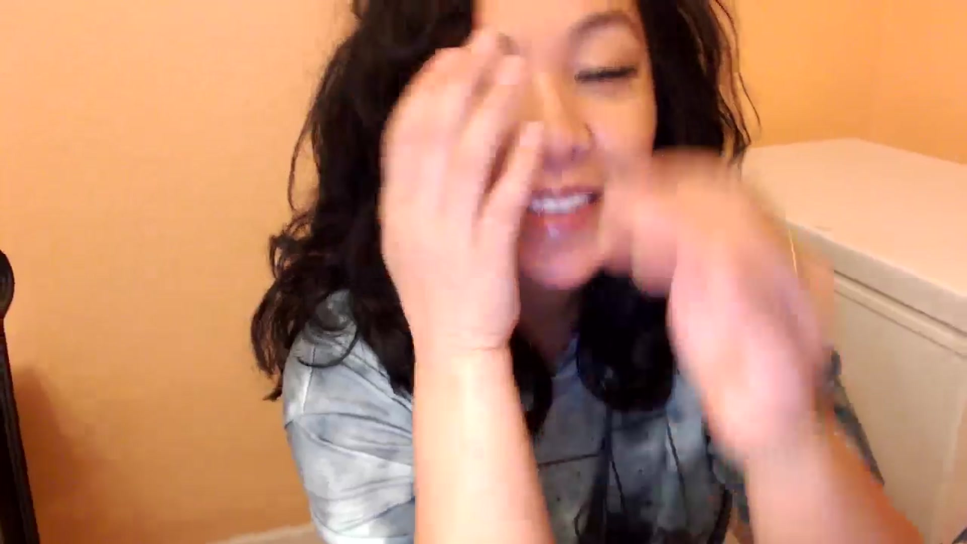 Gallery image thumbnail from MickaylaMinx's myfreecams stream on, 10/13/2024, 22:18 image 7 of 20