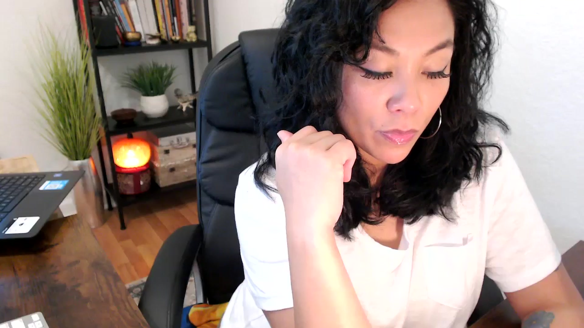 Gallery image thumbnail from MickaylaMinx's myfreecams stream on, 10/14/2024, 17:18 image 4 of 20