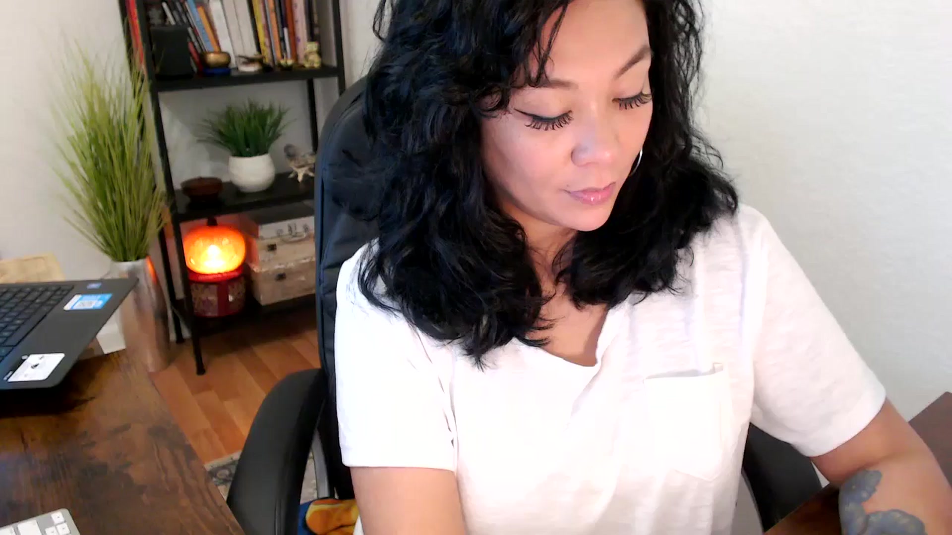 Gallery image thumbnail from MickaylaMinx's myfreecams stream on, 10/14/2024, 17:18 image 1 of 20