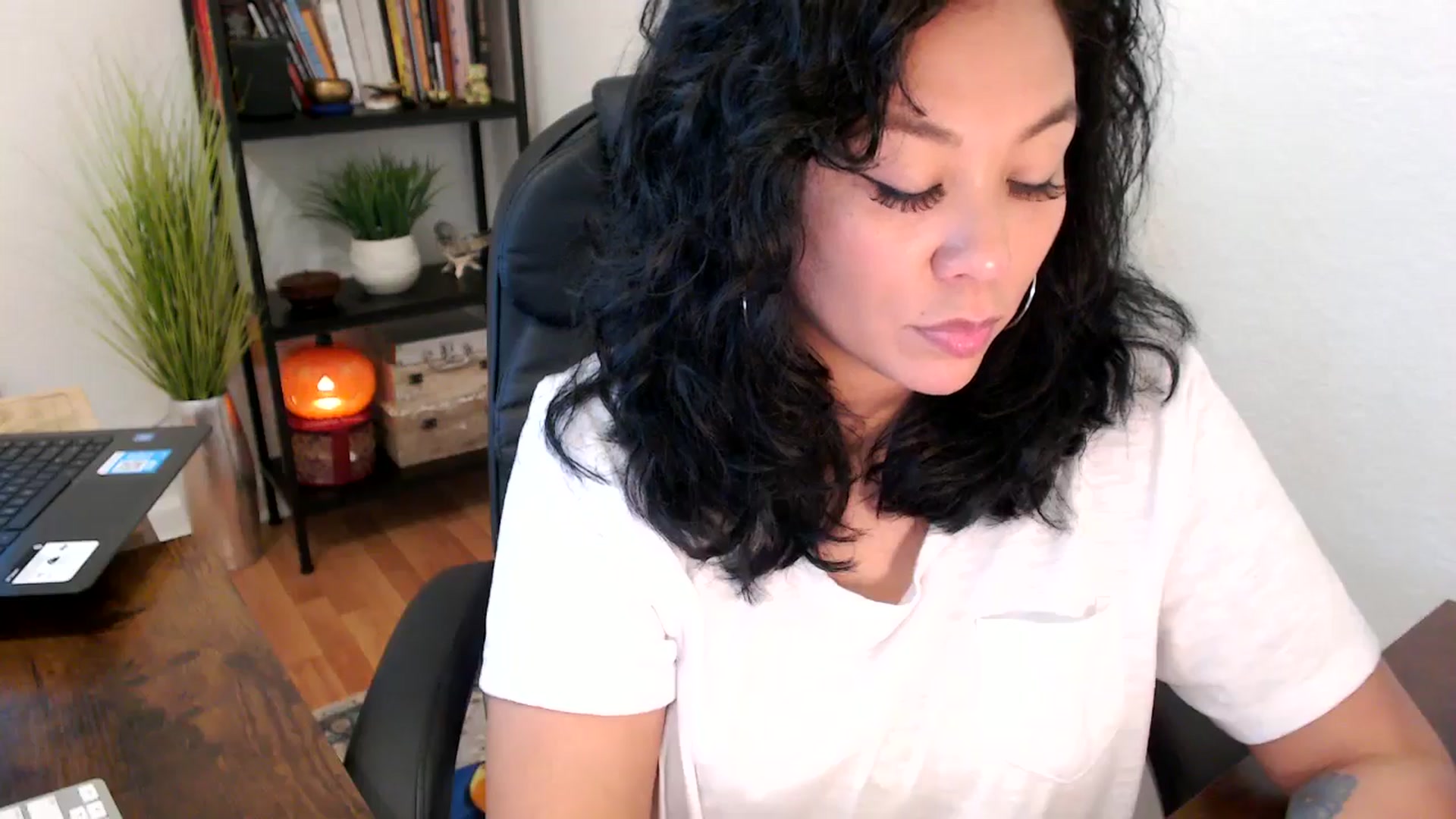 Gallery image thumbnail from MickaylaMinx's myfreecams stream on, 10/14/2024, 17:18 image 3 of 20