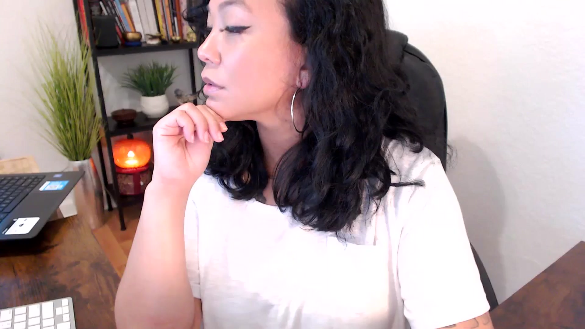 Gallery image thumbnail from MickaylaMinx's myfreecams stream on, 10/14/2024, 17:48 image 5 of 20