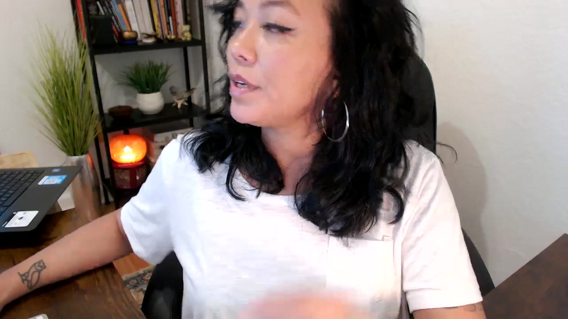 Gallery image thumbnail from MickaylaMinx's myfreecams stream on, 10/14/2024, 18:28 image 12 of 20