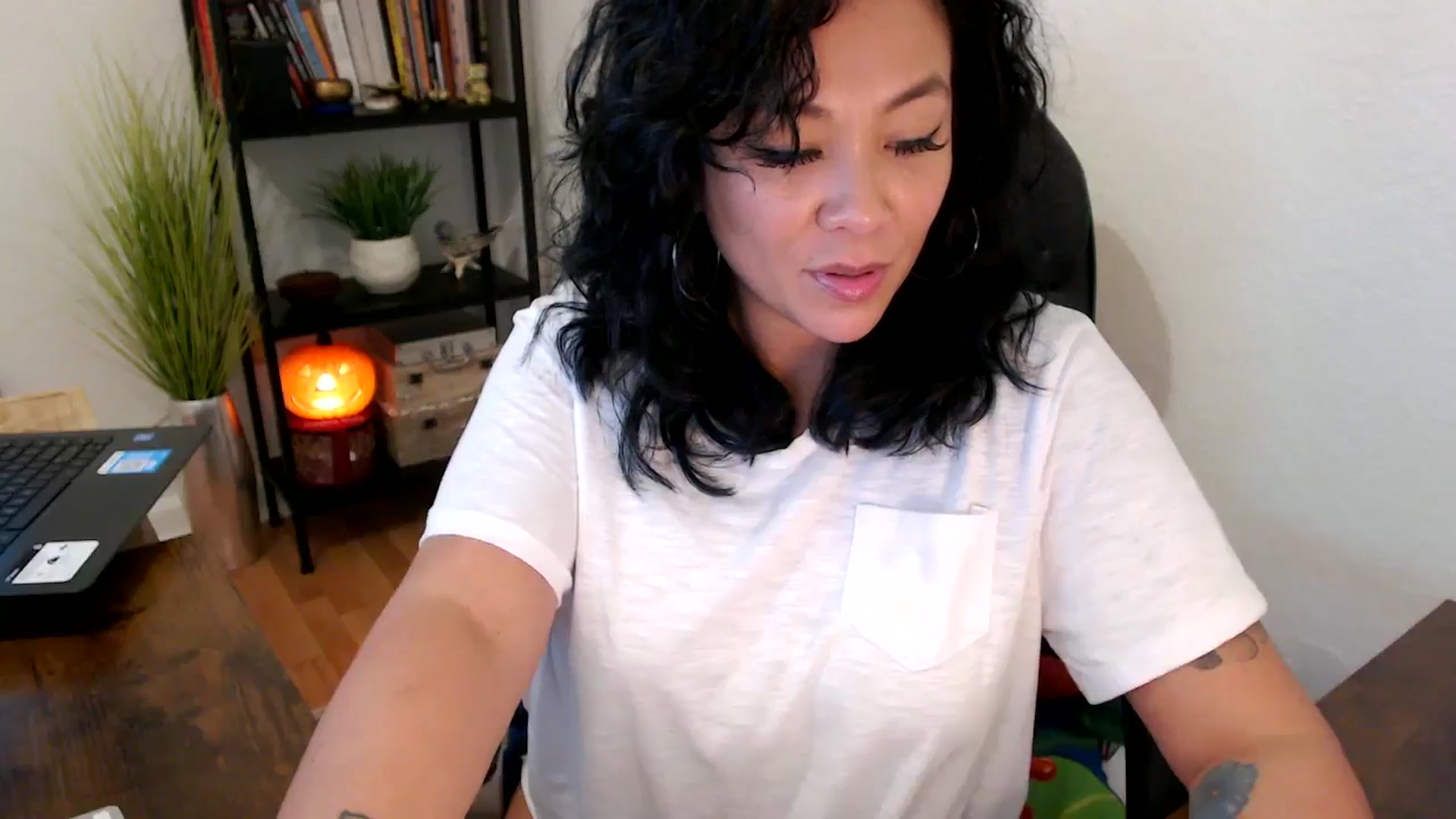 Gallery image thumbnail from MickaylaMinx's myfreecams stream on, 10/14/2024, 18:28 image 13 of 20