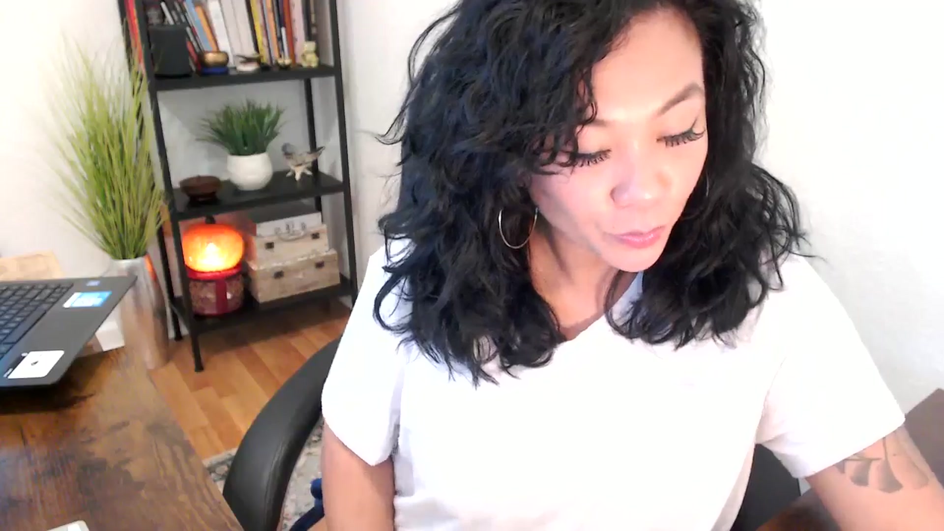 Gallery image thumbnail from MickaylaMinx's myfreecams stream on, 10/14/2024, 18:28 image 6 of 20