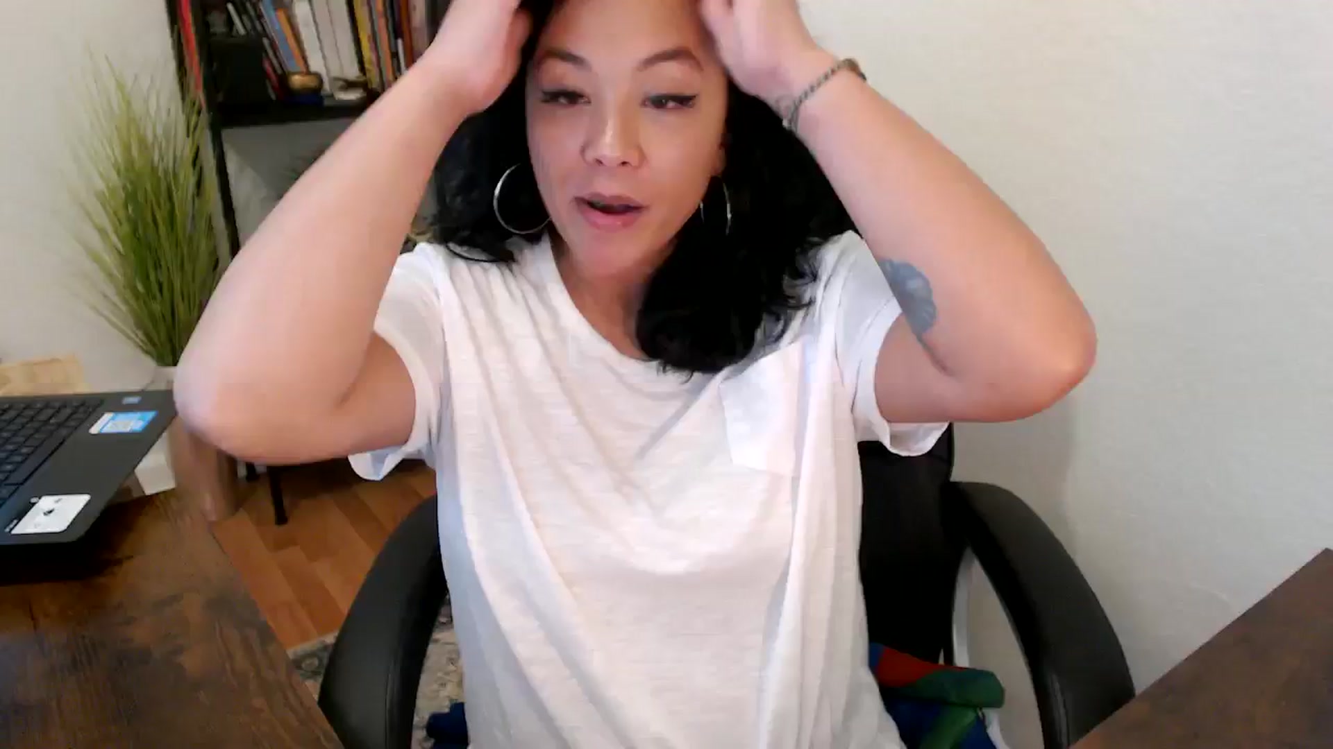 Gallery image thumbnail from MickaylaMinx's myfreecams stream on, 10/14/2024, 19:21 image 1 of 20