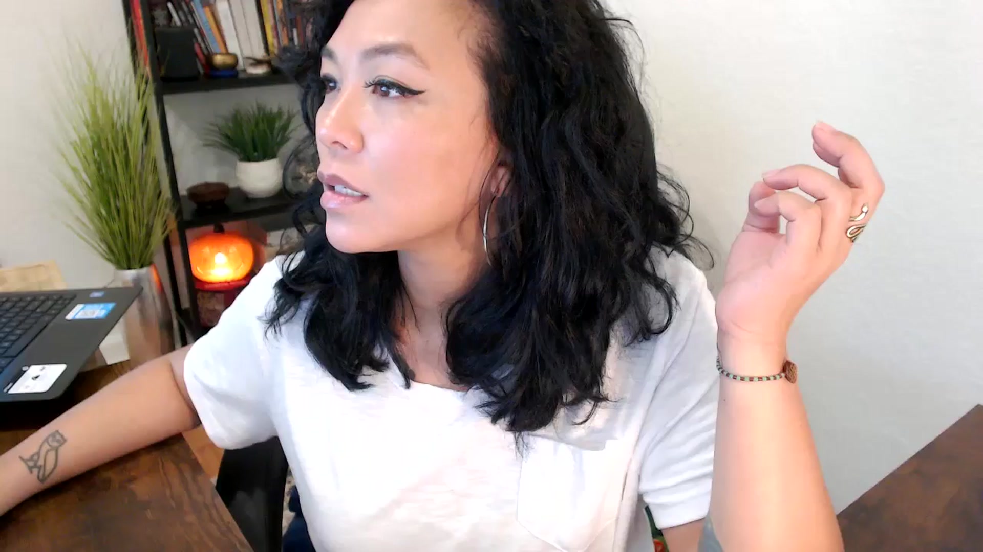 Gallery image thumbnail from MickaylaMinx's myfreecams stream on, 10/14/2024, 19:21 image 11 of 20