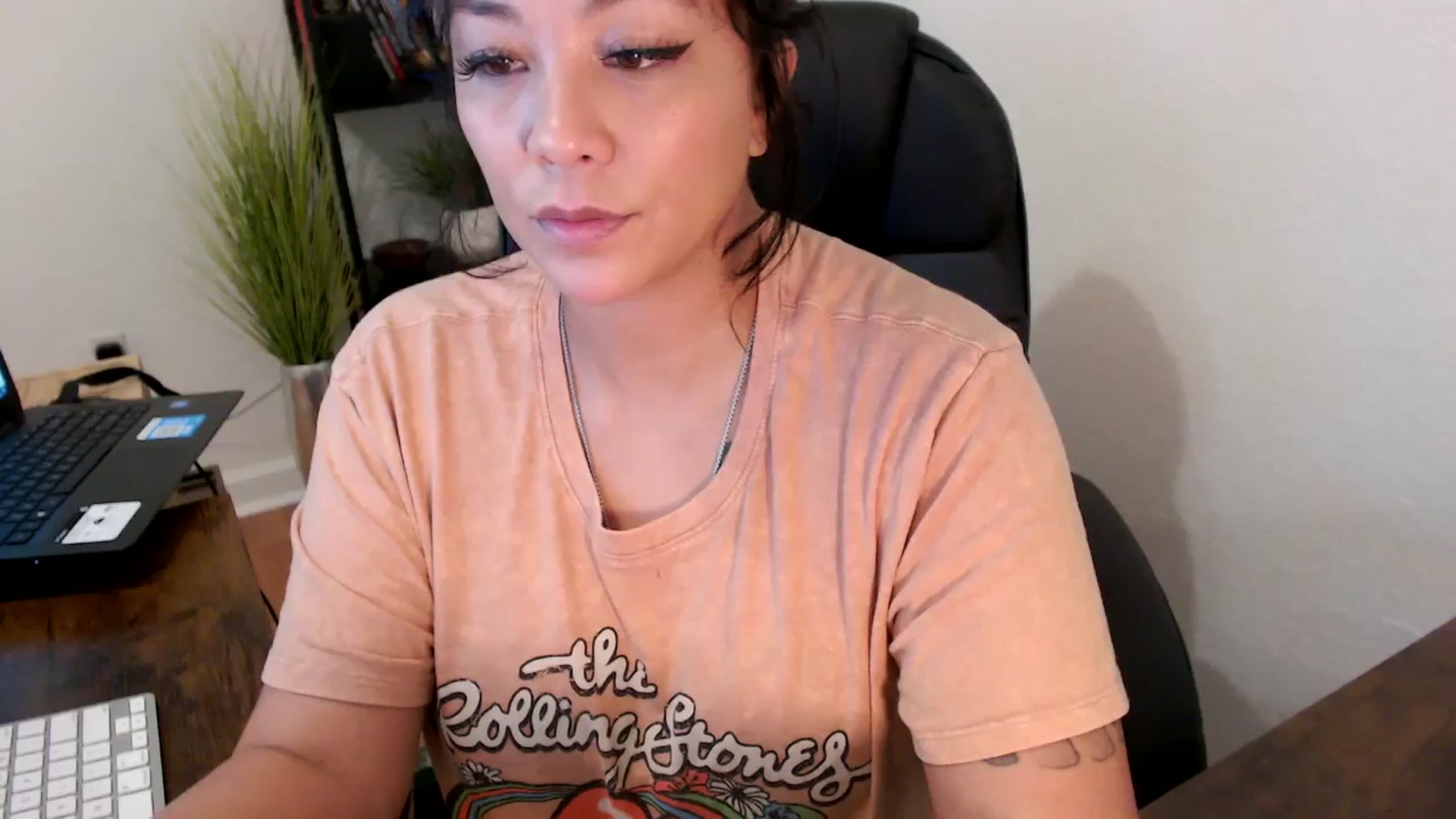 Gallery image thumbnail from MickaylaMinx's myfreecams stream on, 10/16/2024, 17:55 image 20 of 20
