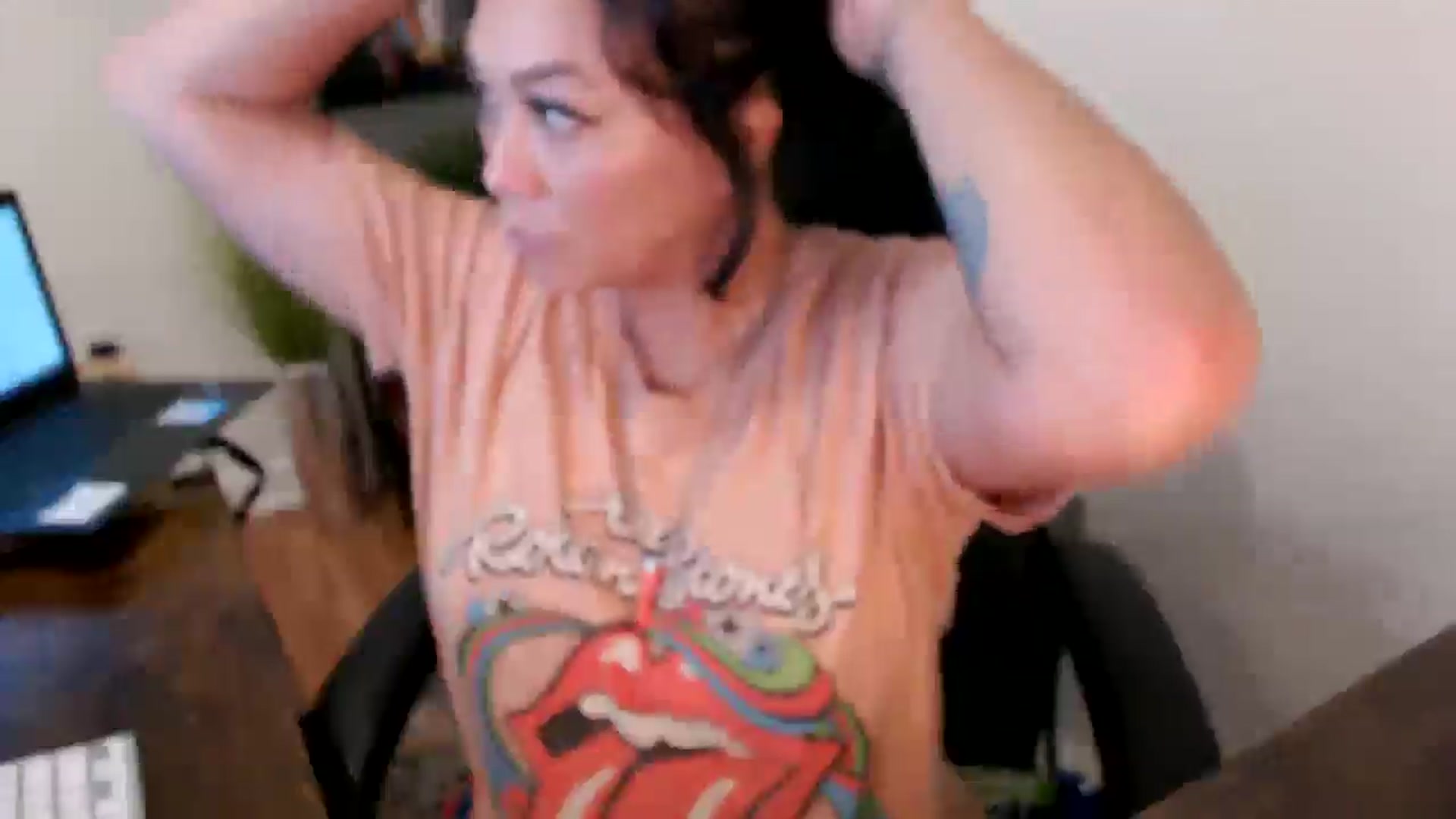 Gallery image thumbnail from MickaylaMinx's myfreecams stream on, 10/16/2024, 18:39 image 5 of 20