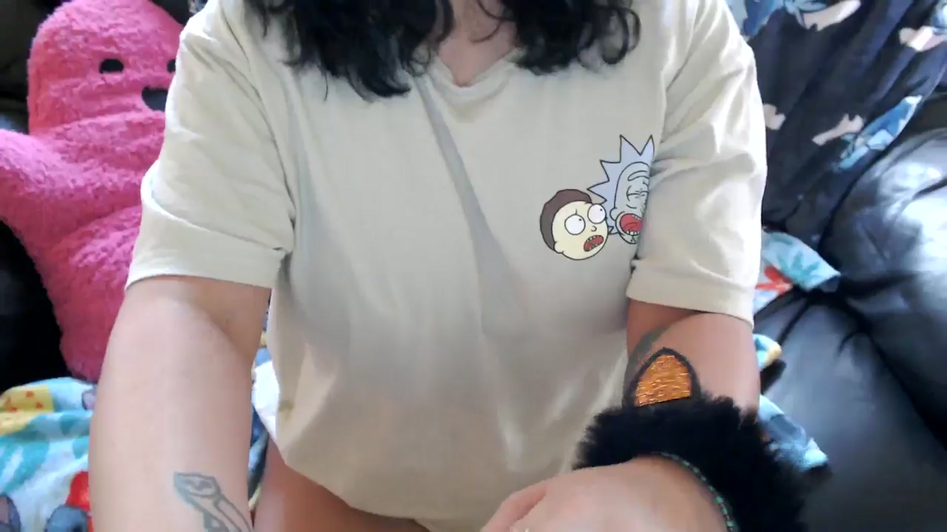 Gallery image thumbnail from MickaylaMinx's myfreecams stream on, 10/20/2024, 20:06 image 10 of 20