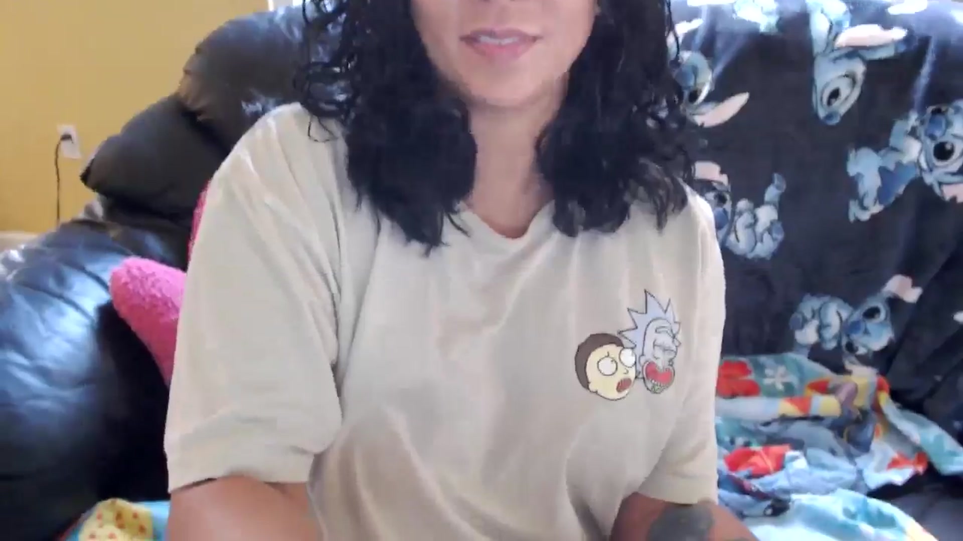 Gallery image thumbnail from MickaylaMinx's myfreecams stream on, 10/20/2024, 20:22 image 3 of 20